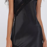 Vestido mini asimetrico encaje