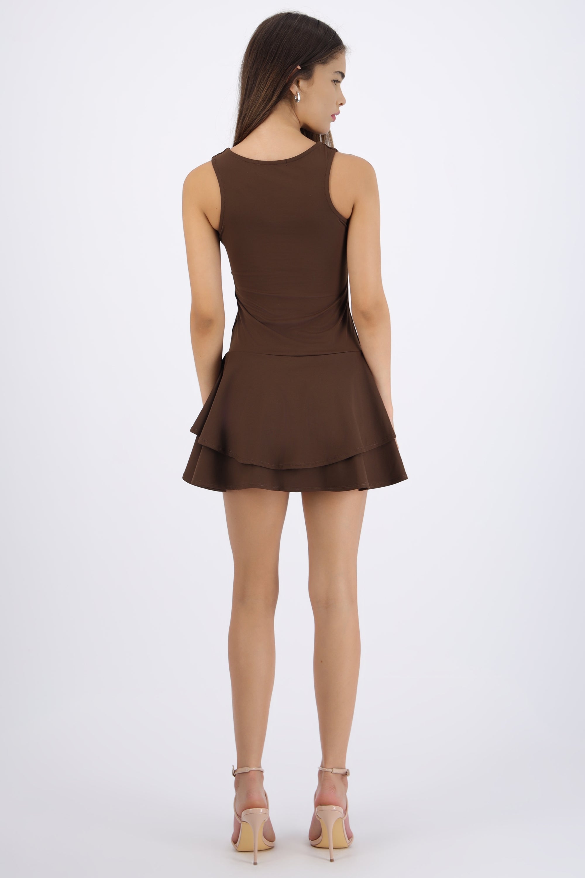 Vestido mini sin mangas detalle olanes