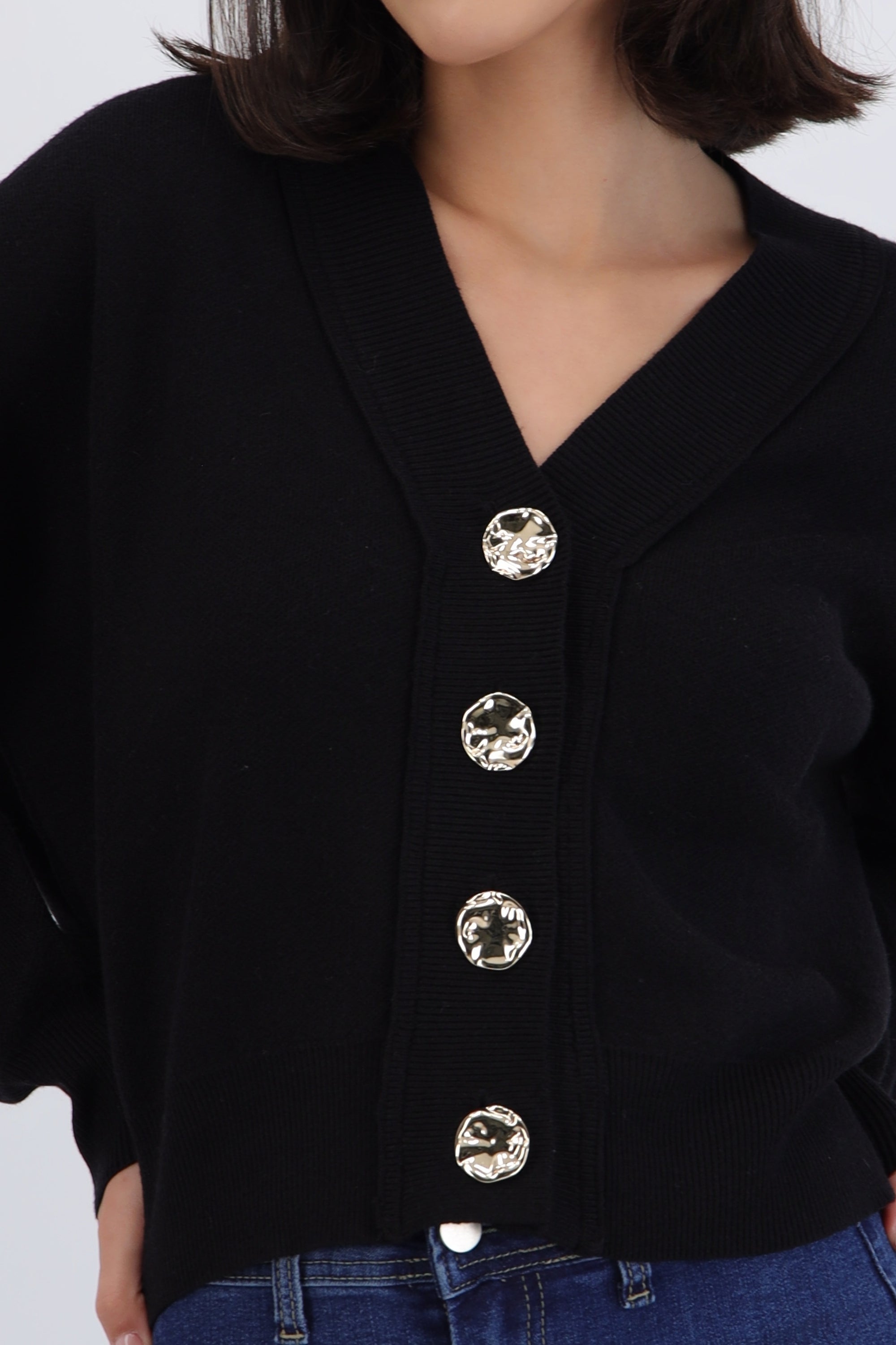 Cardigan cuello v detalle botones
