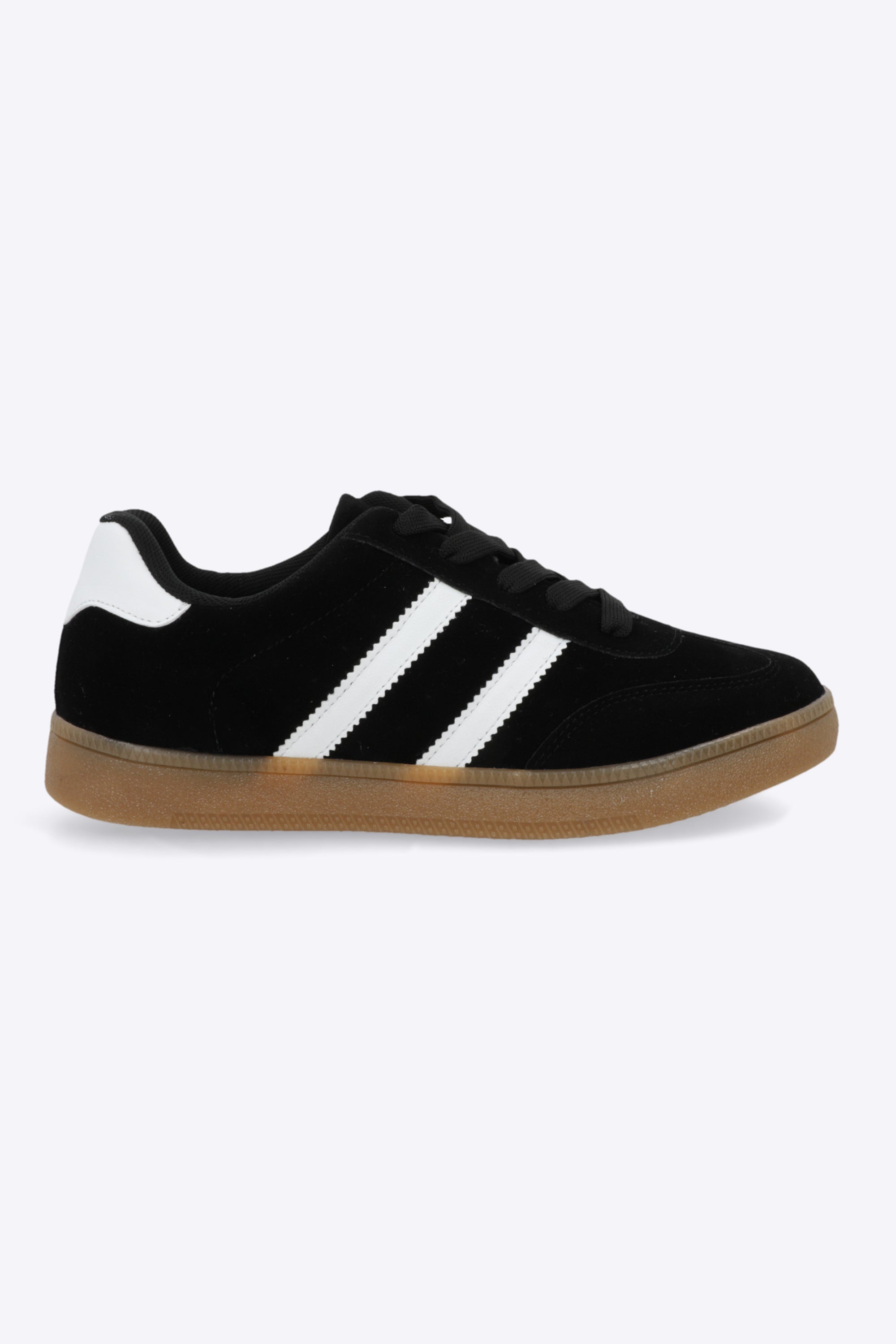Tenis casual rayas punta suede