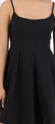 Vestido mini cortes