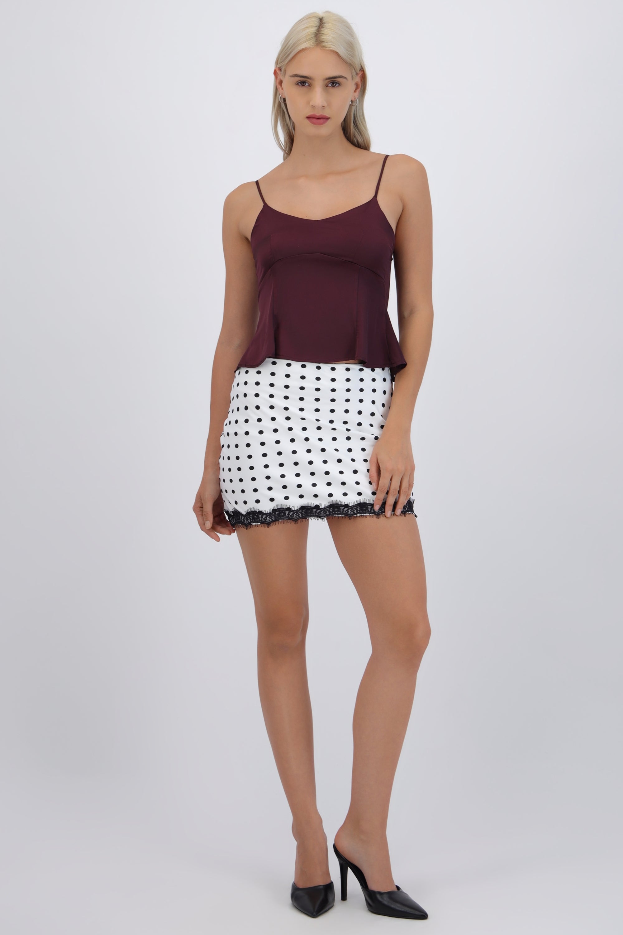 Mini falda polka dots detalle encaje