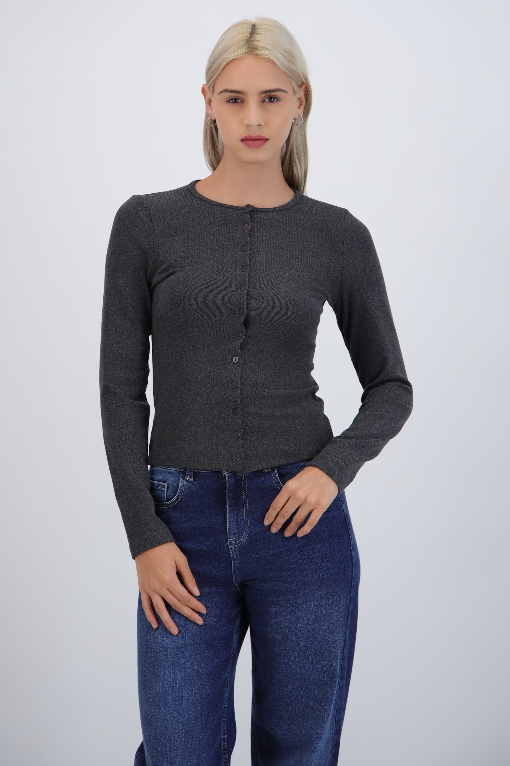 Cardigan botones cuello redondo