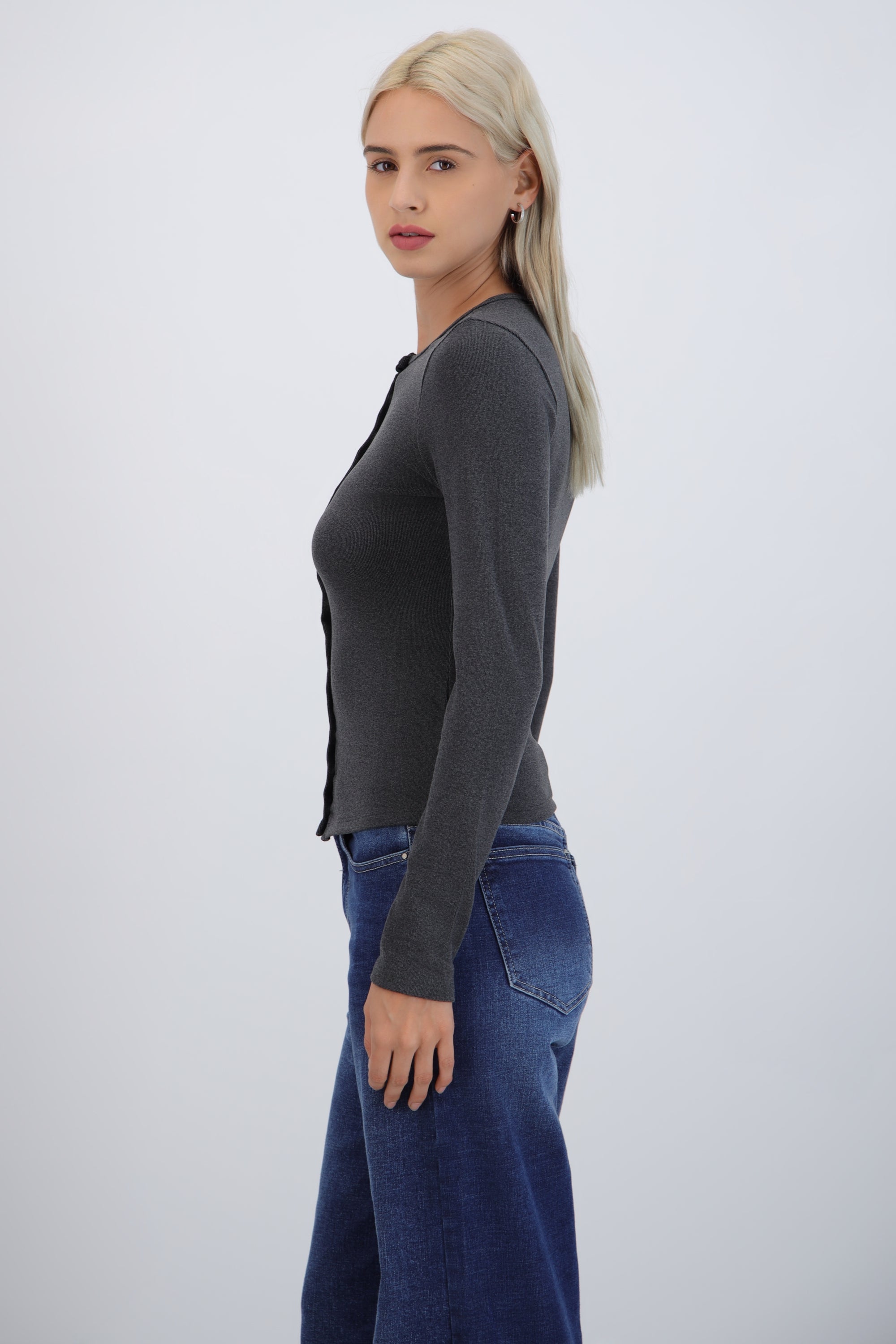 Cardigan botones cuello redondo