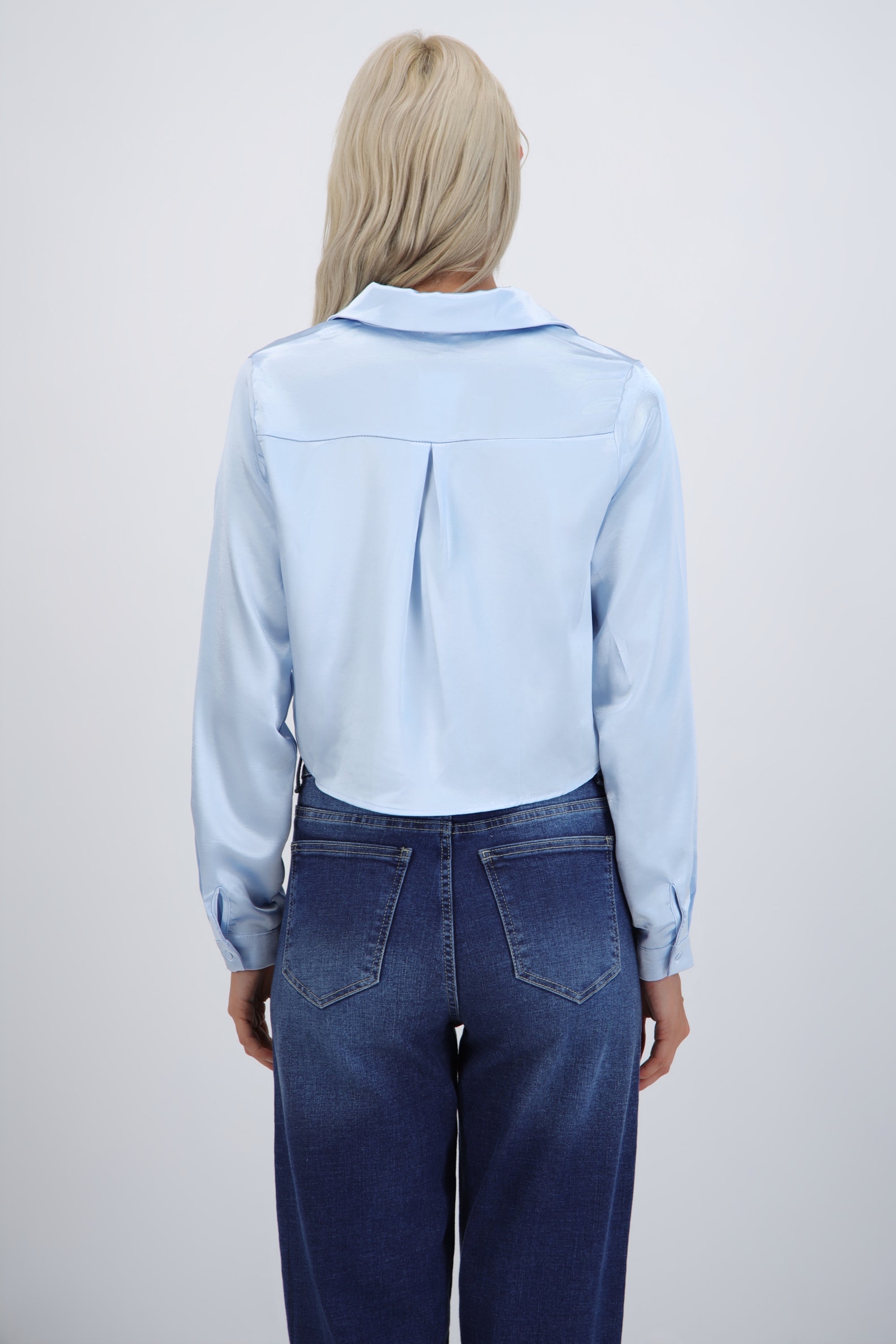 Camisa cropped satin