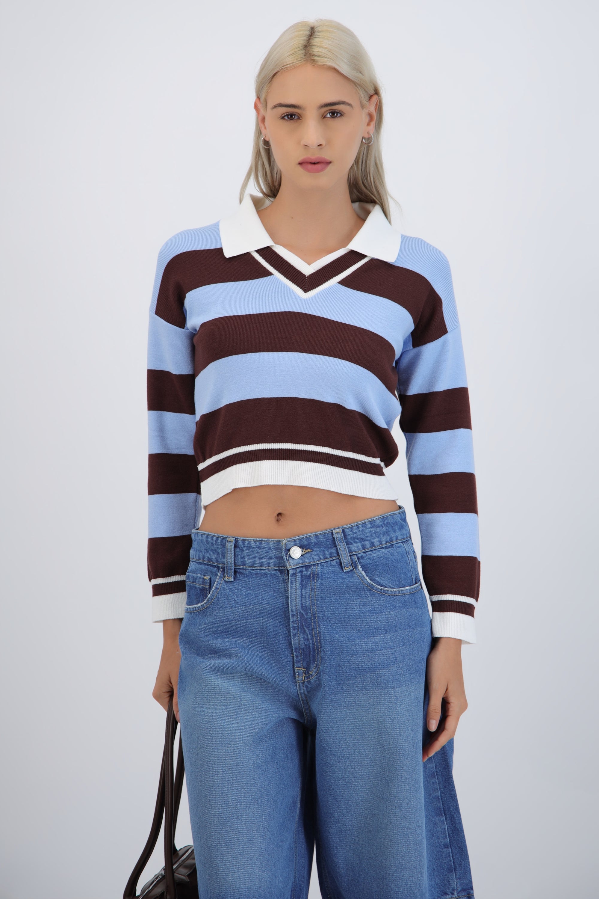 Suéter cuello polo doble rayas