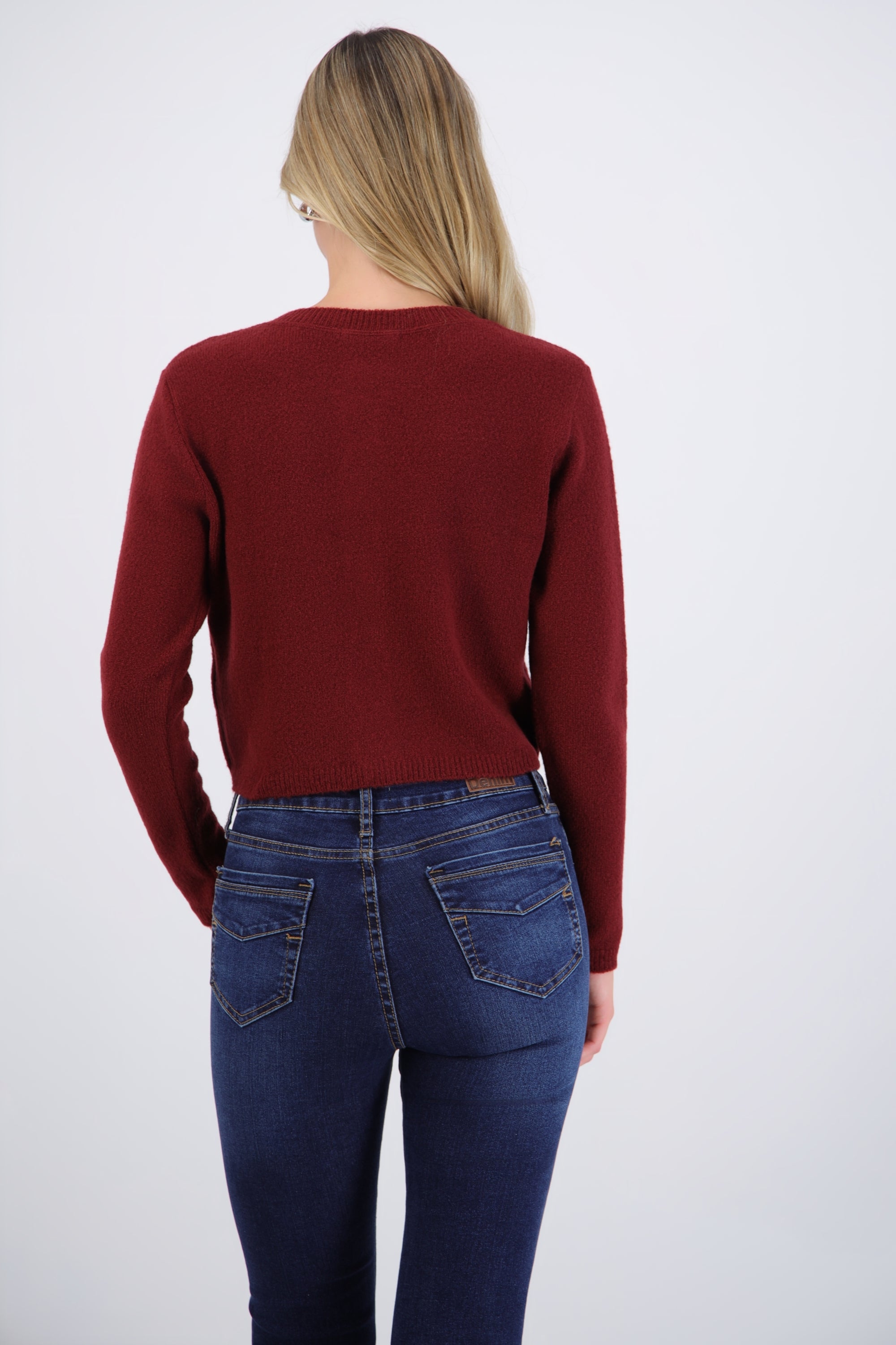 Carigan cuello redondo textura suave