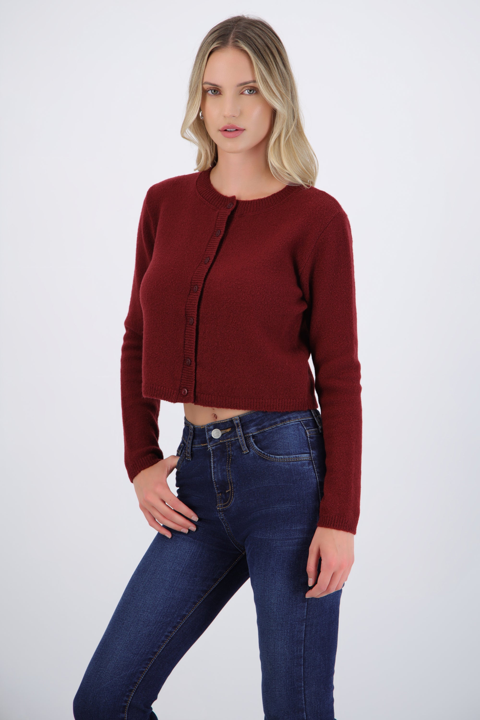 Carigan cuello redondo textura suave