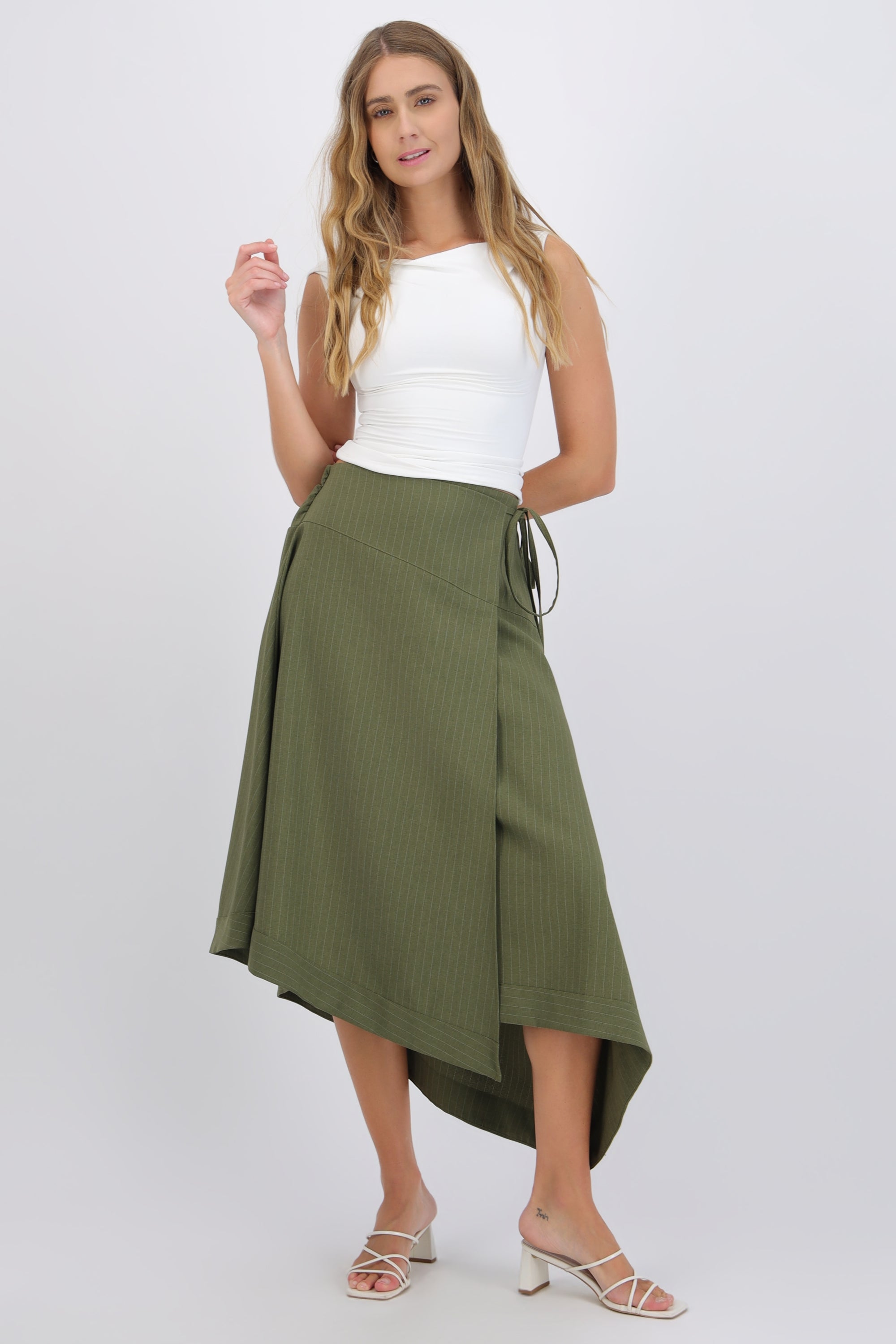 Falda midi asimetrica rayas