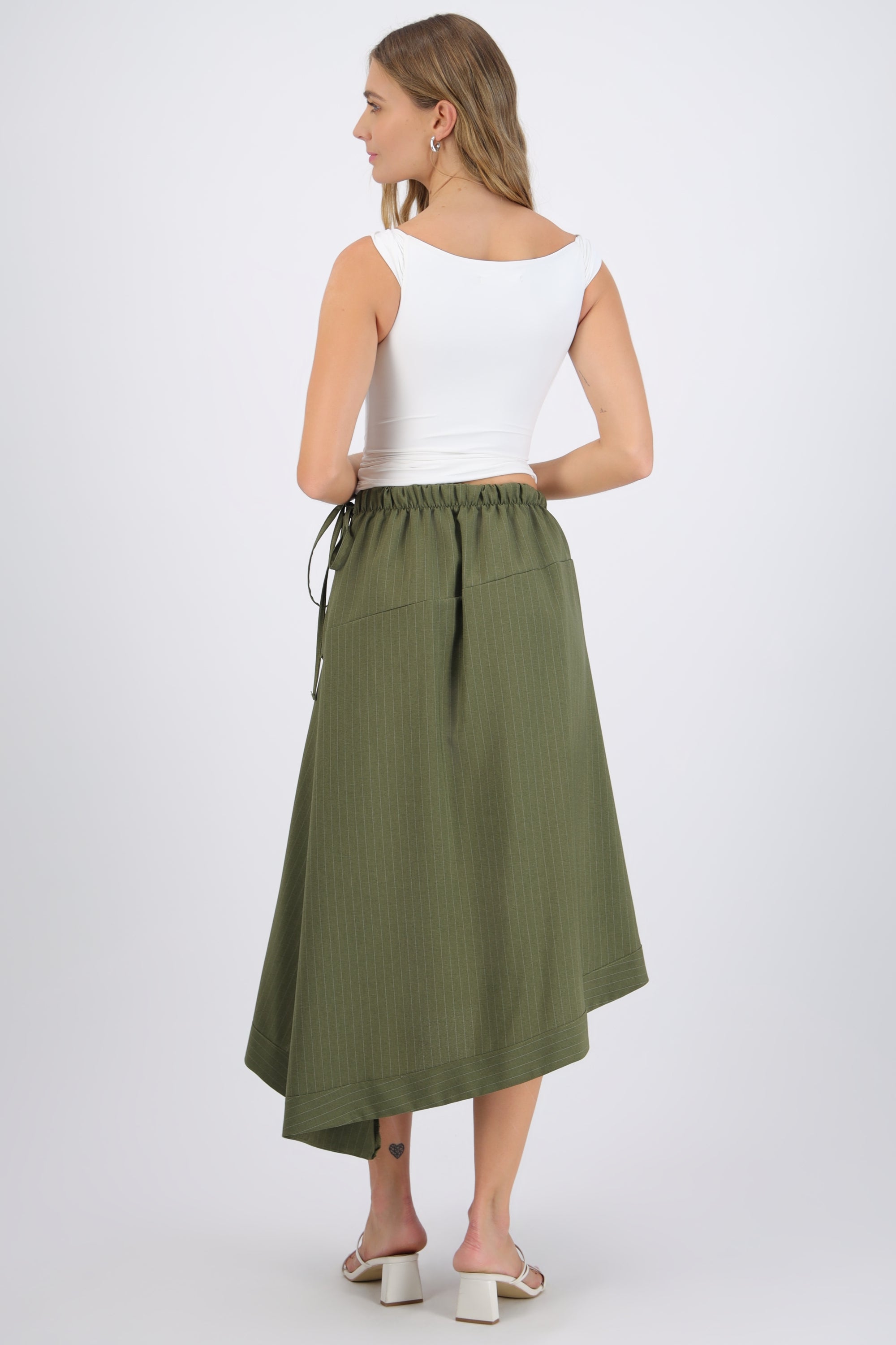 Falda midi asimetrica rayas