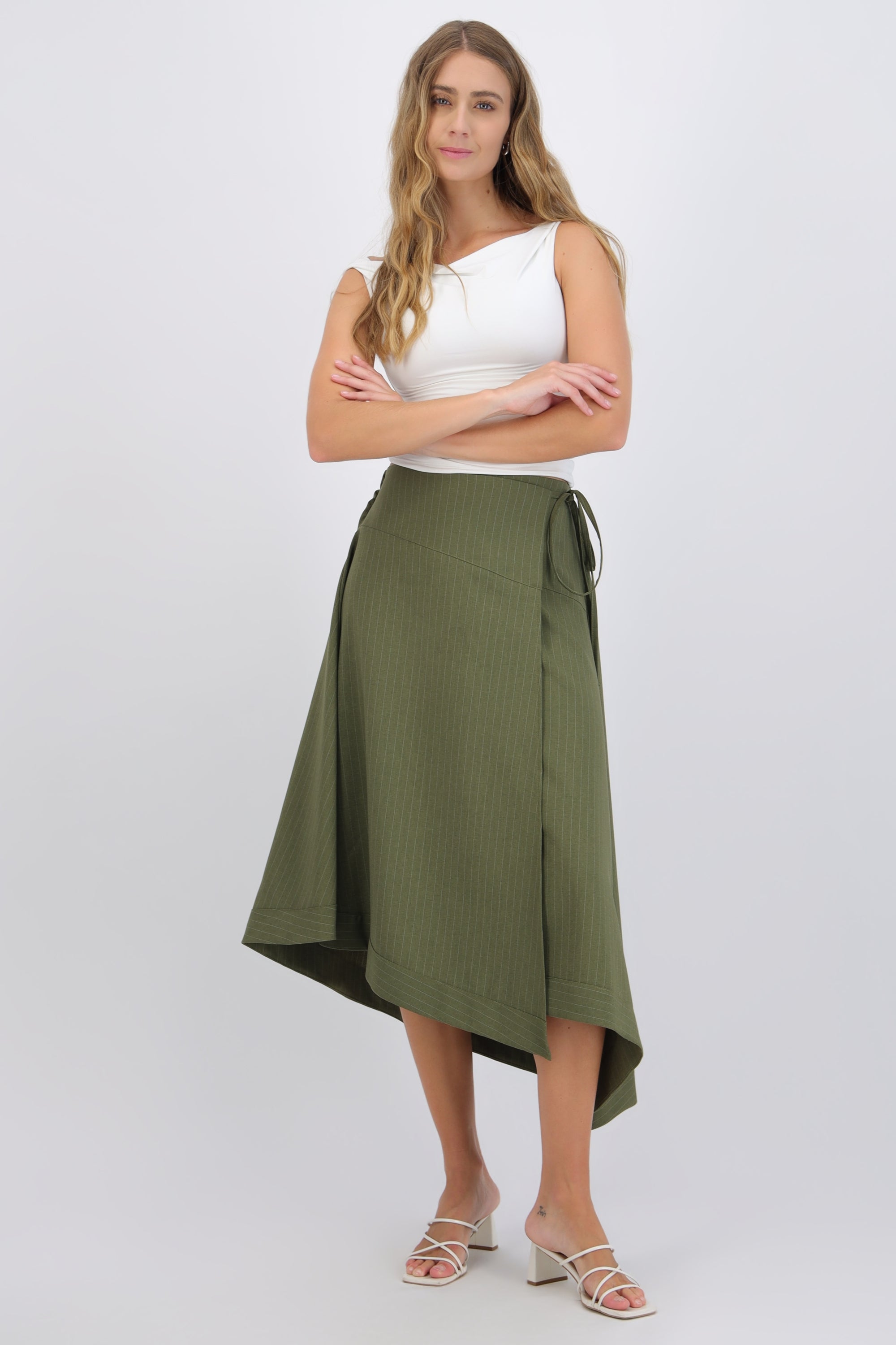 Falda midi asimetrica rayas