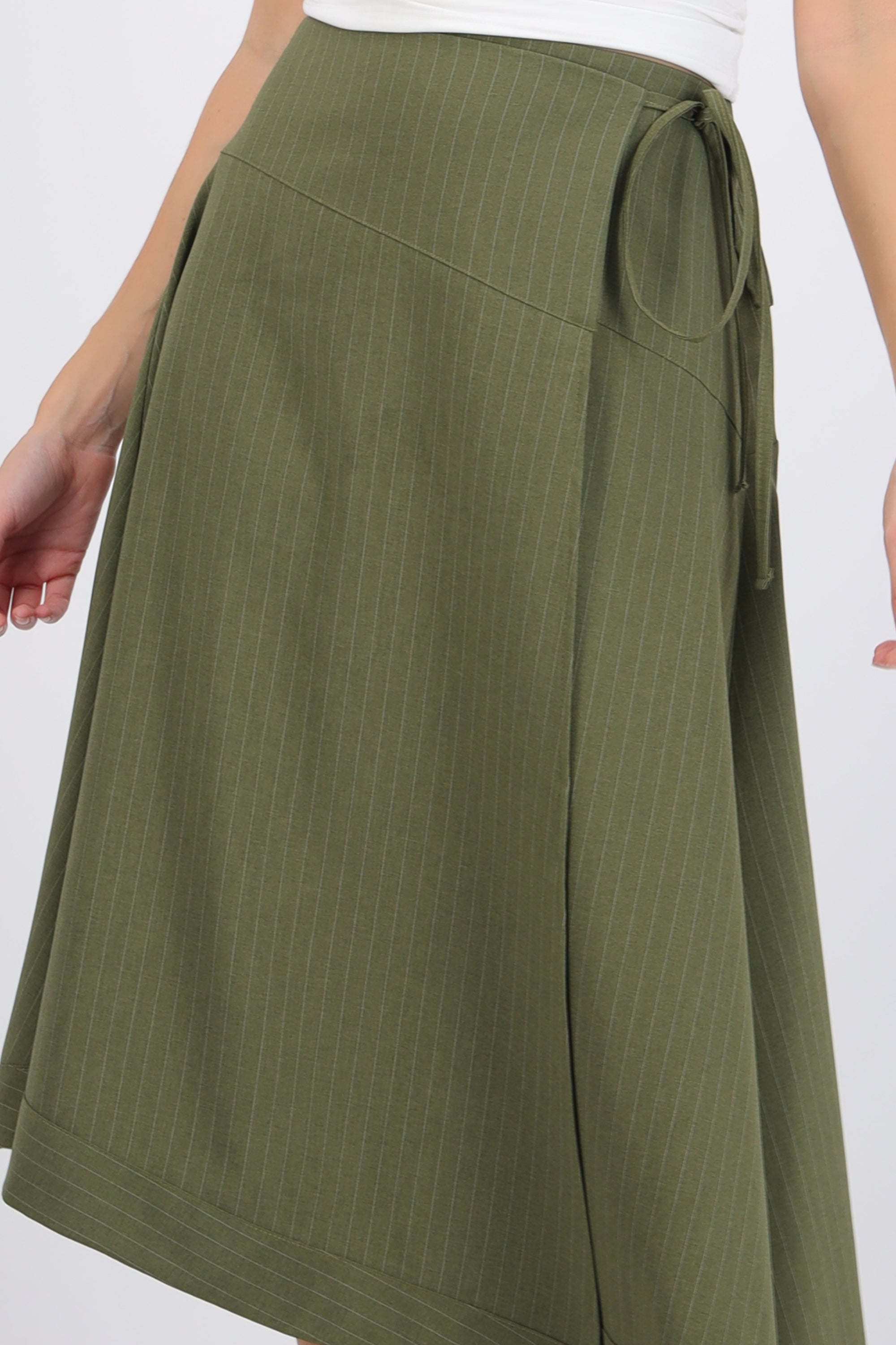 Falda midi asimetrica rayas