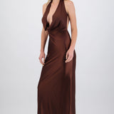 Vestido maxi escote cascada profundo