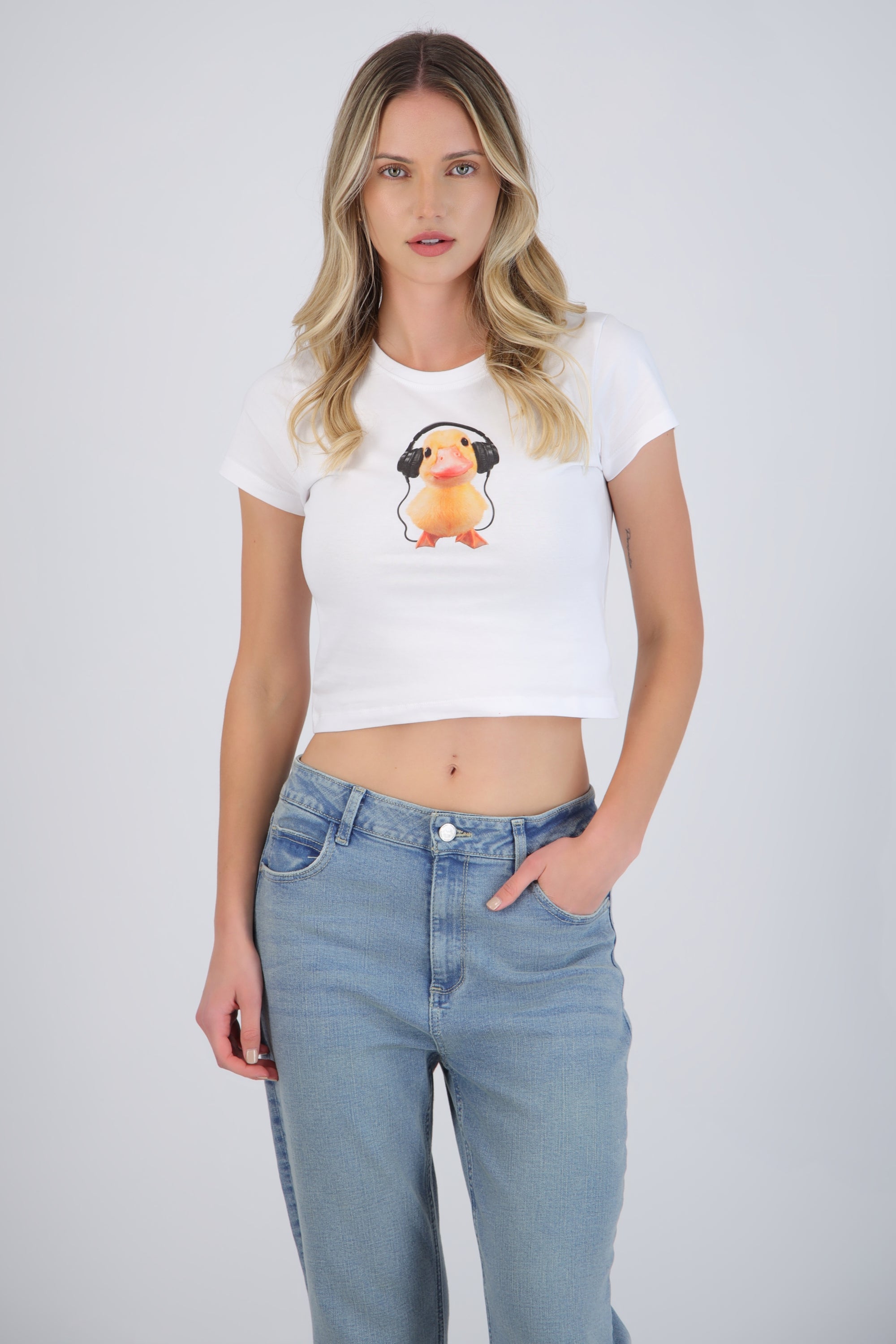 Bbay tee patito con audífonos