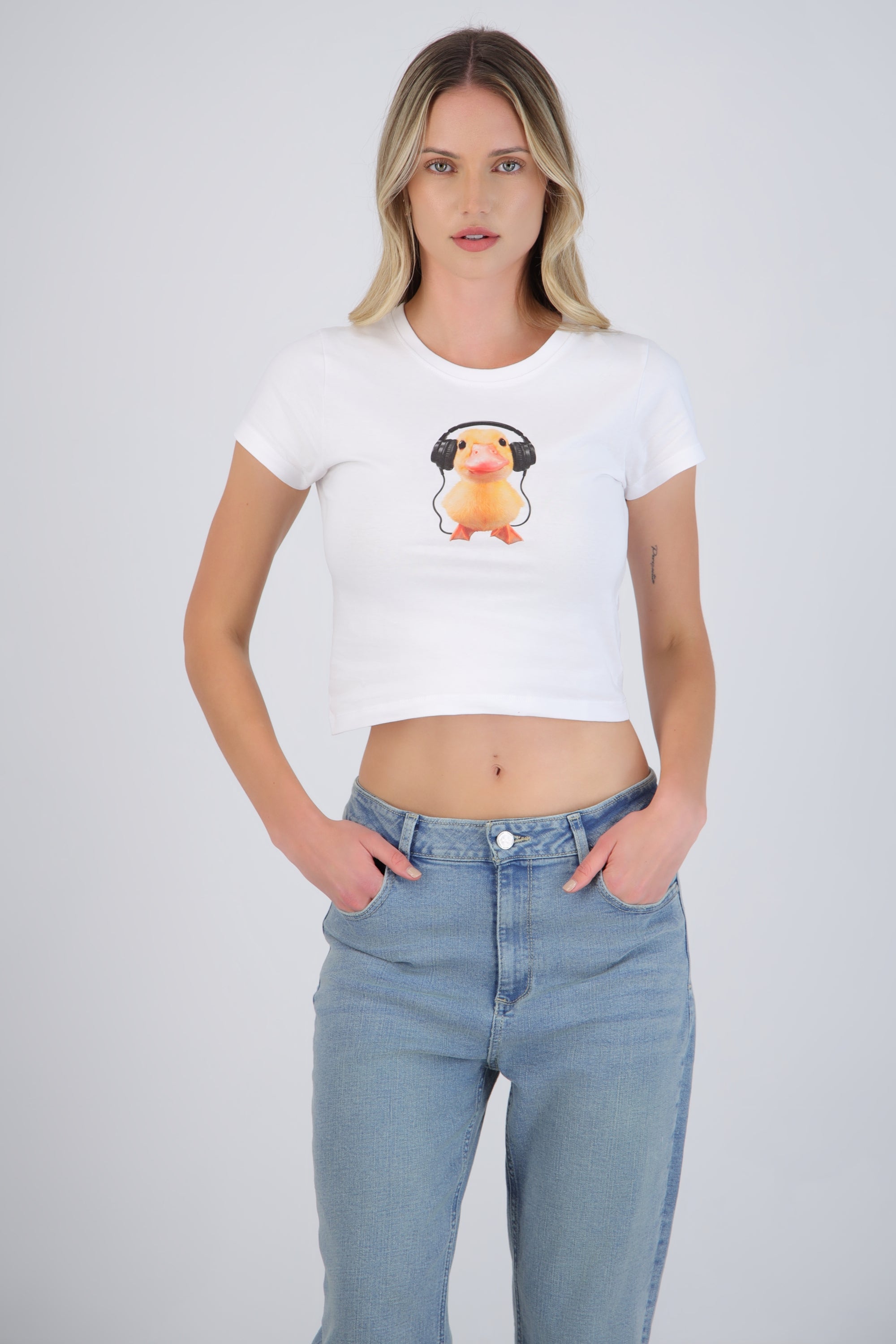 Bbay tee patito con audífonos