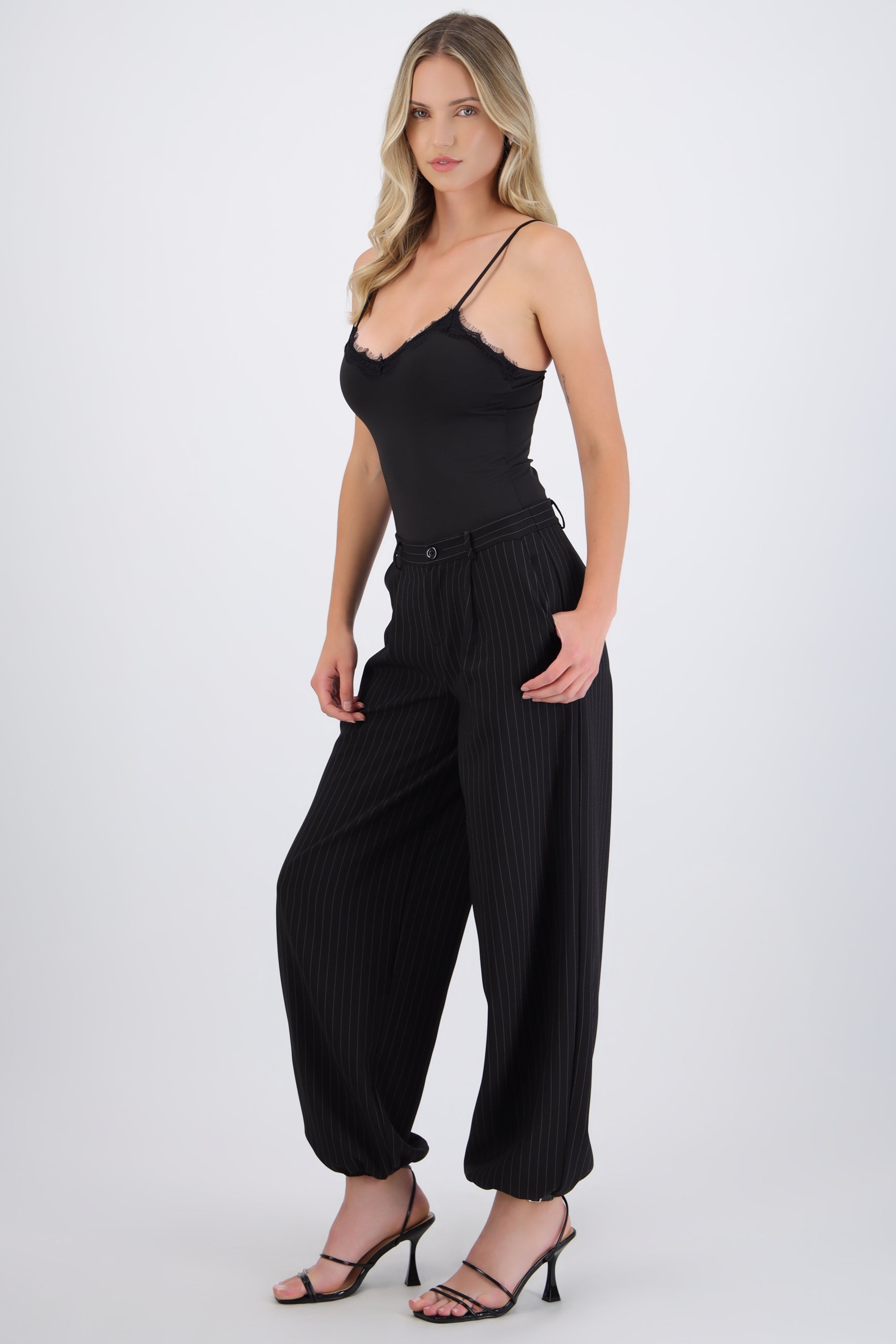 Pantalón globo rayas