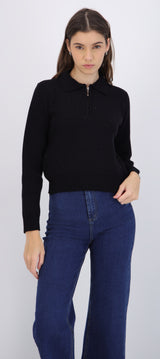 Suéter cuello polo brillos