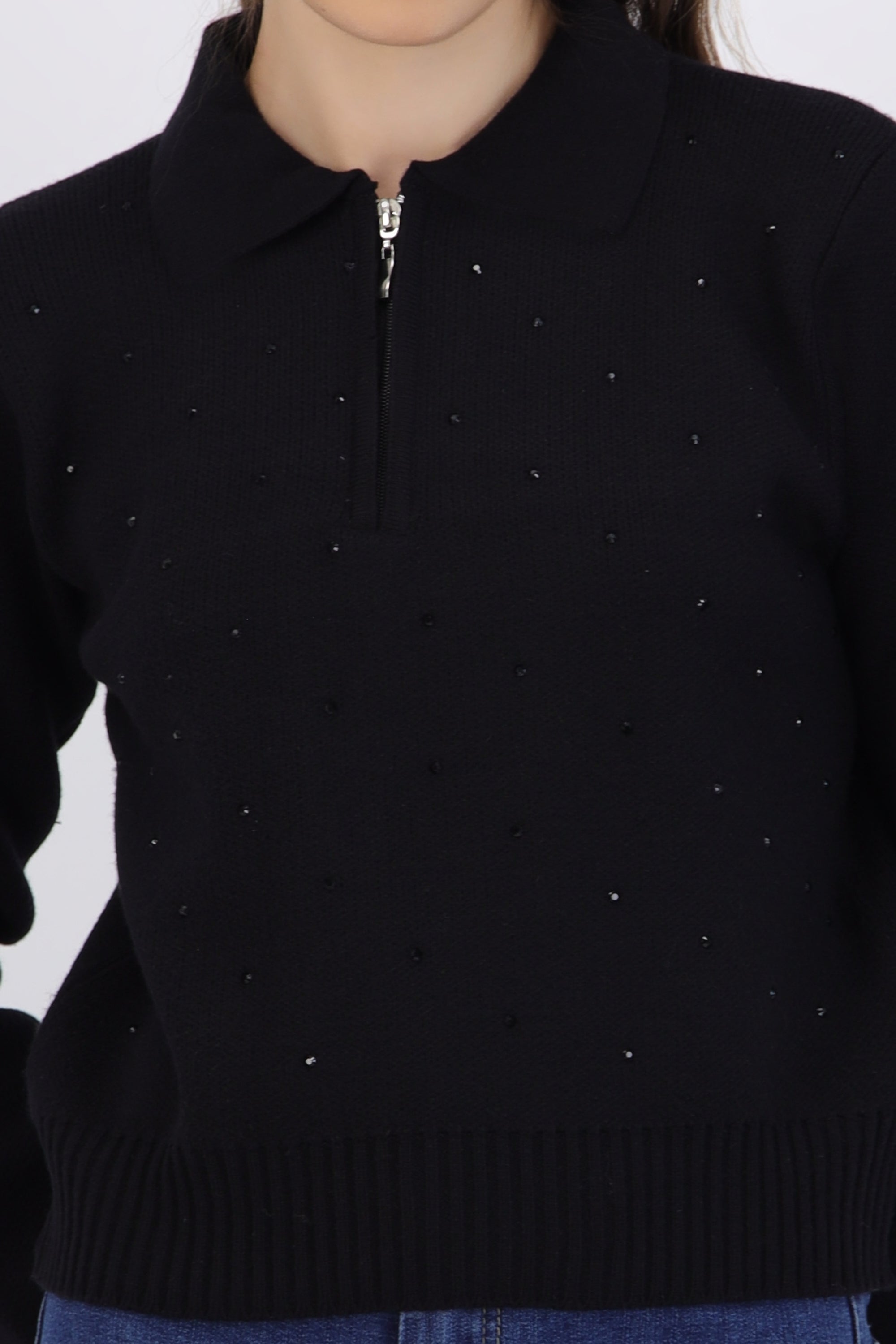 Suéter cuello polo brillos