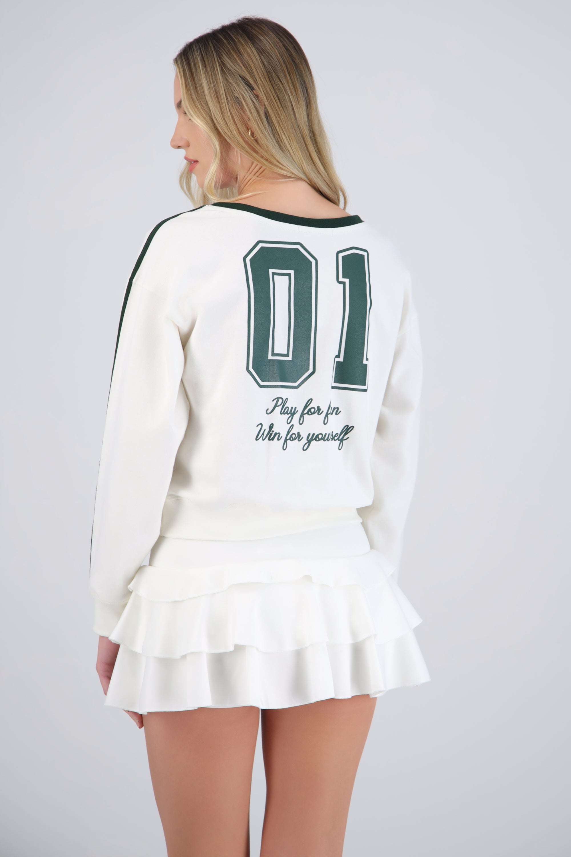 Sudadera estampada crop con contraste en mangas
