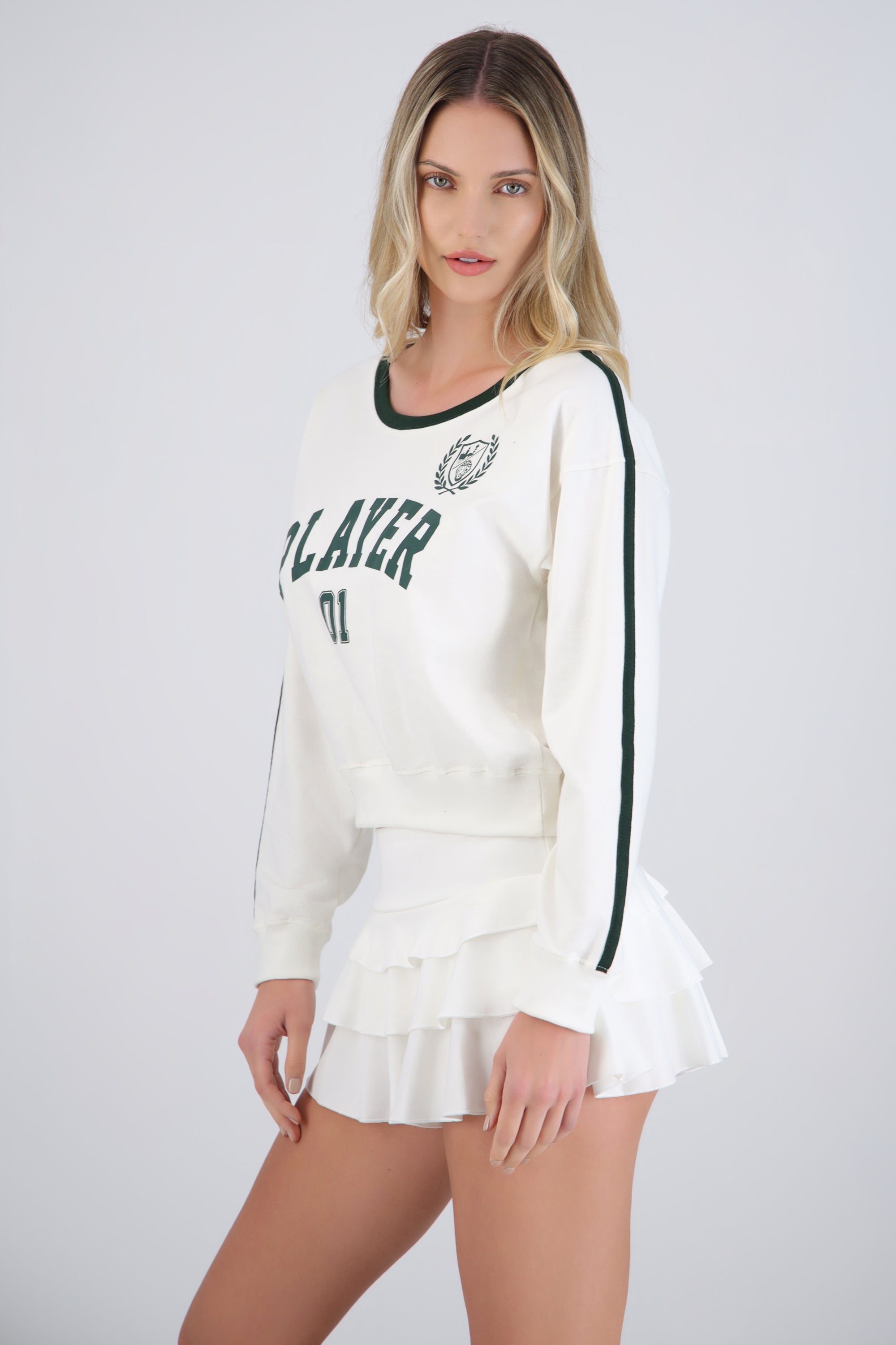 Sudadera estampada crop con contraste en mangas