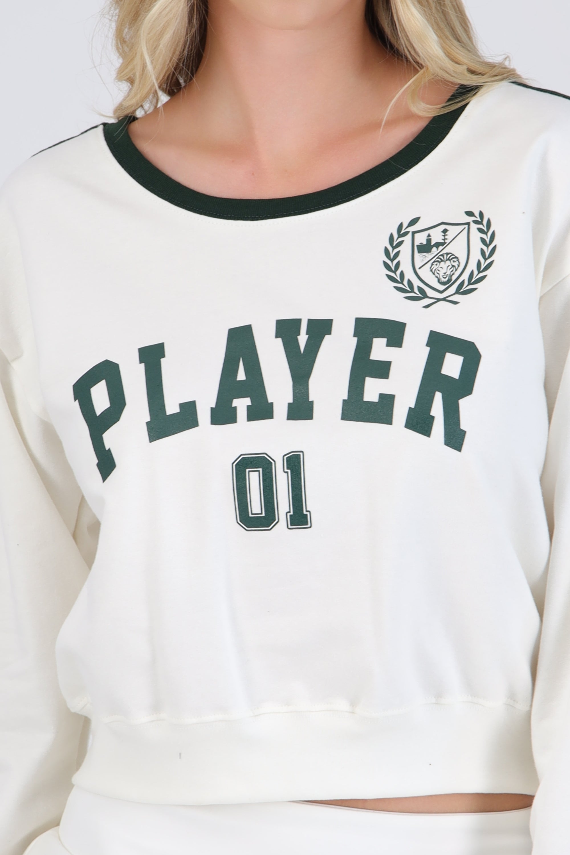 Sudadera estampada crop con contraste en mangas