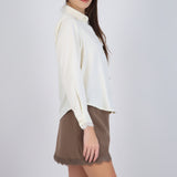 Camisa satin detalle encaje cuello