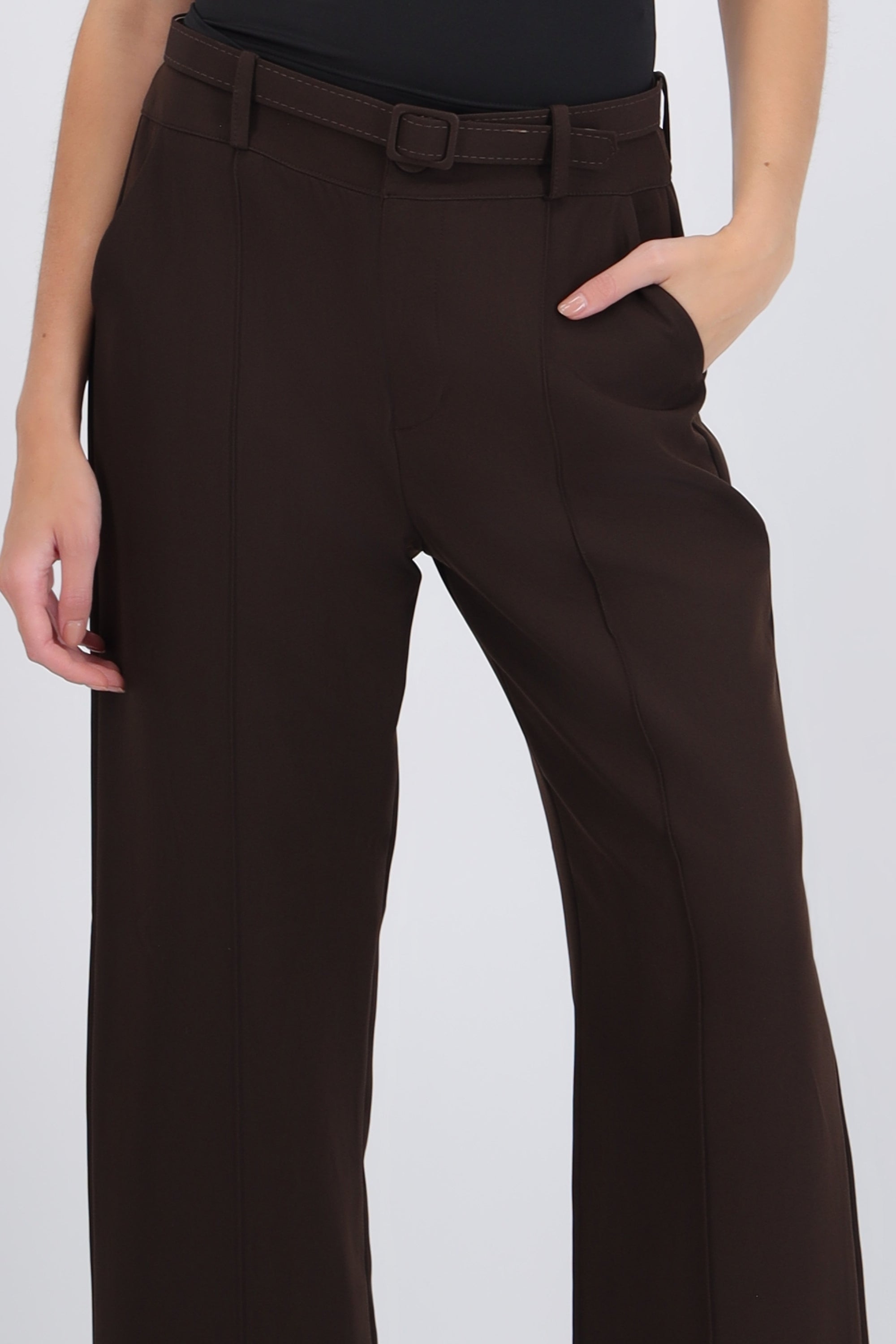 Pantalón liso cinturón