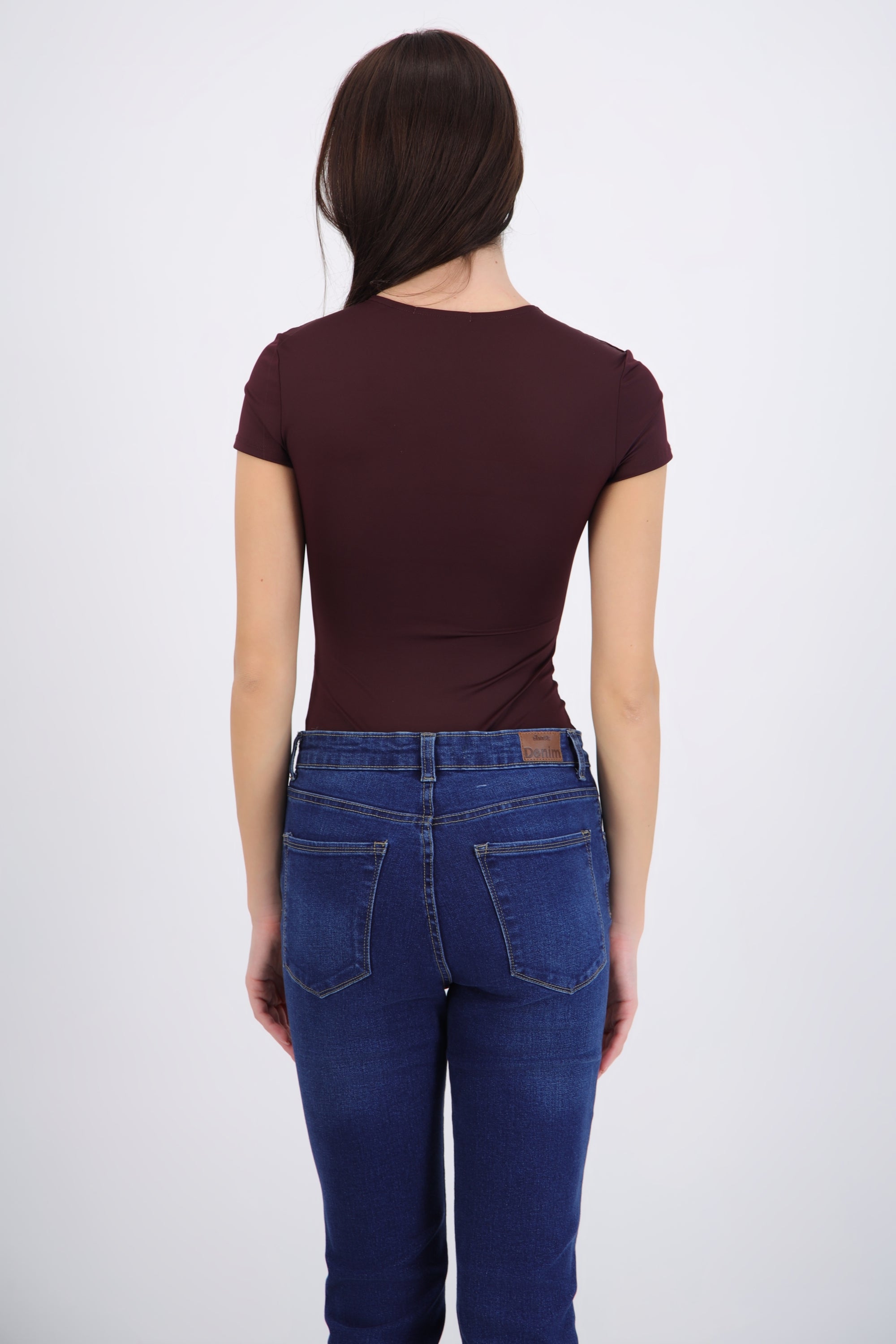 Body escote scoop manga corta