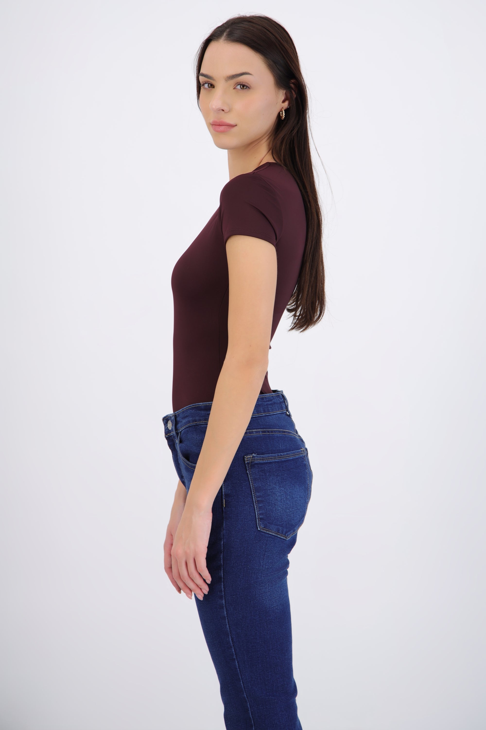 Body escote scoop manga corta