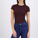 Body escote scoop manga corta