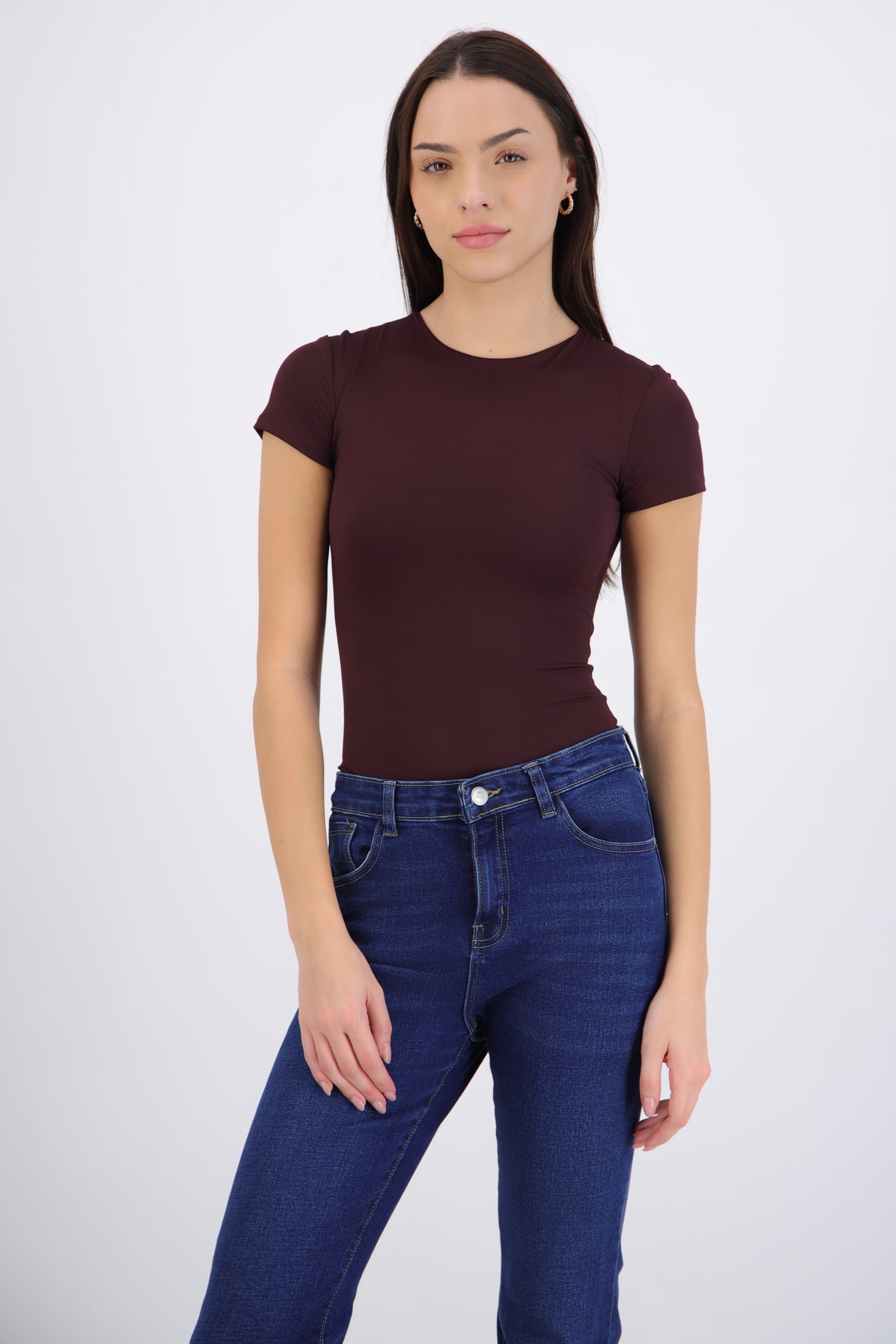Body escote scoop manga corta
