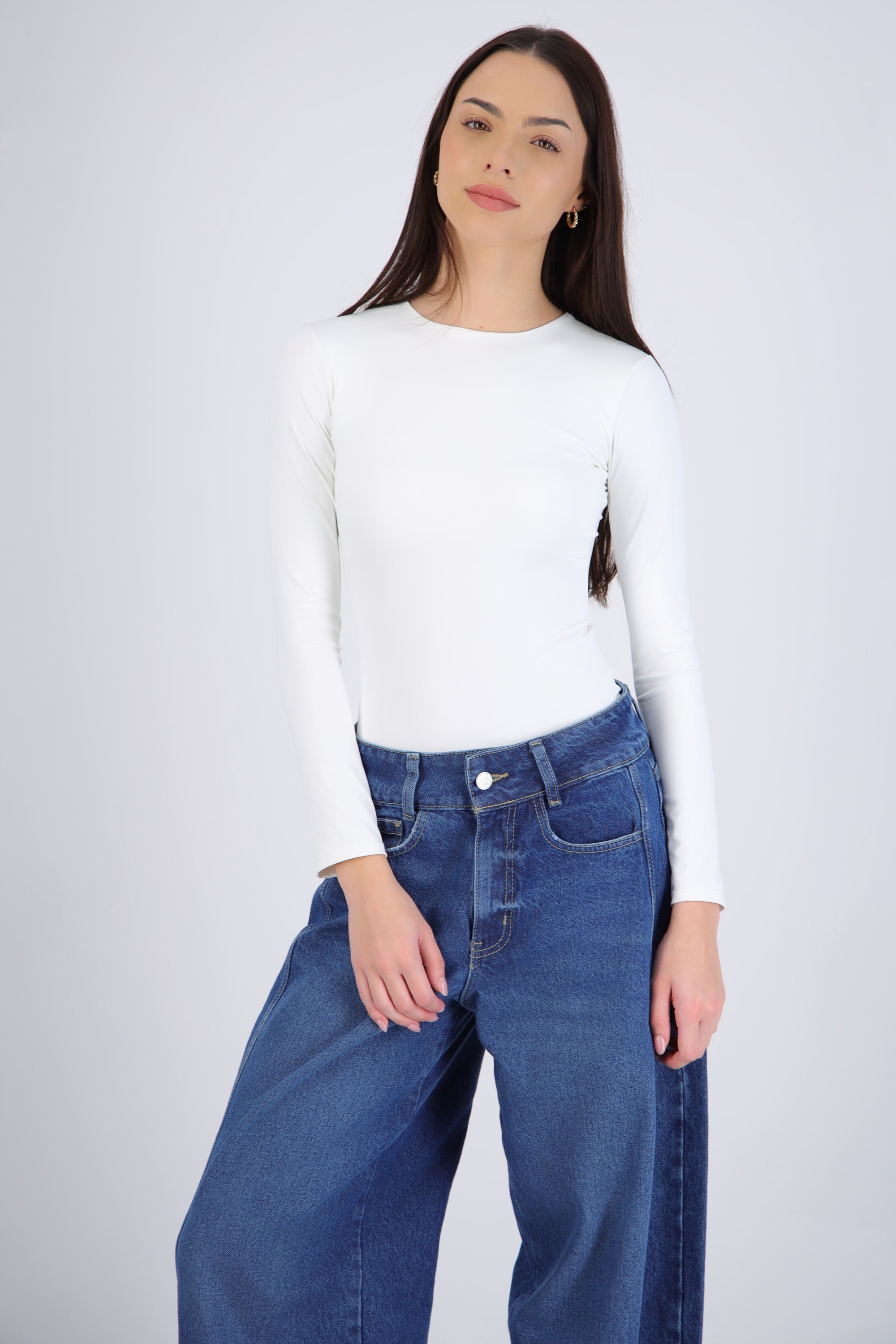 Body escote scoop manga larga