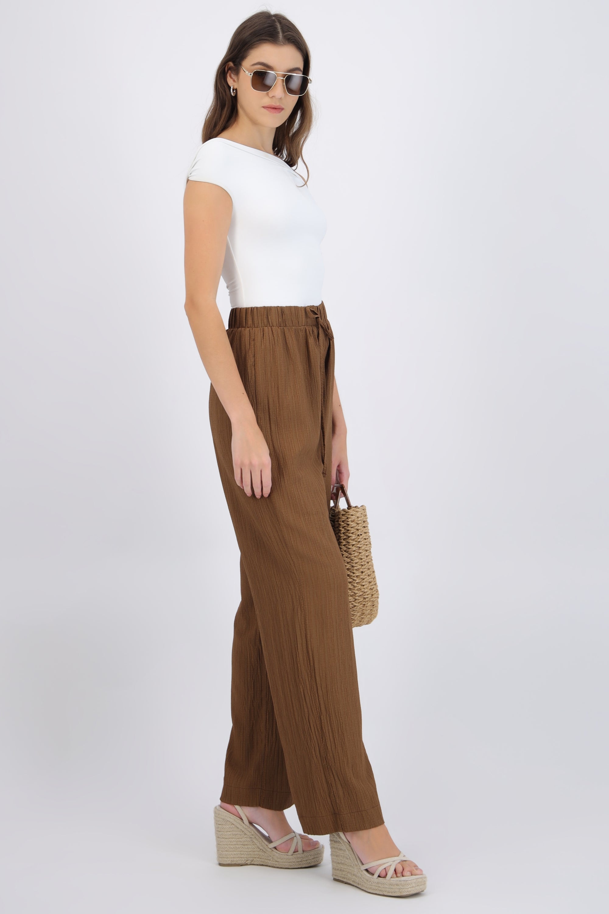 Pantalón con textura wide leg