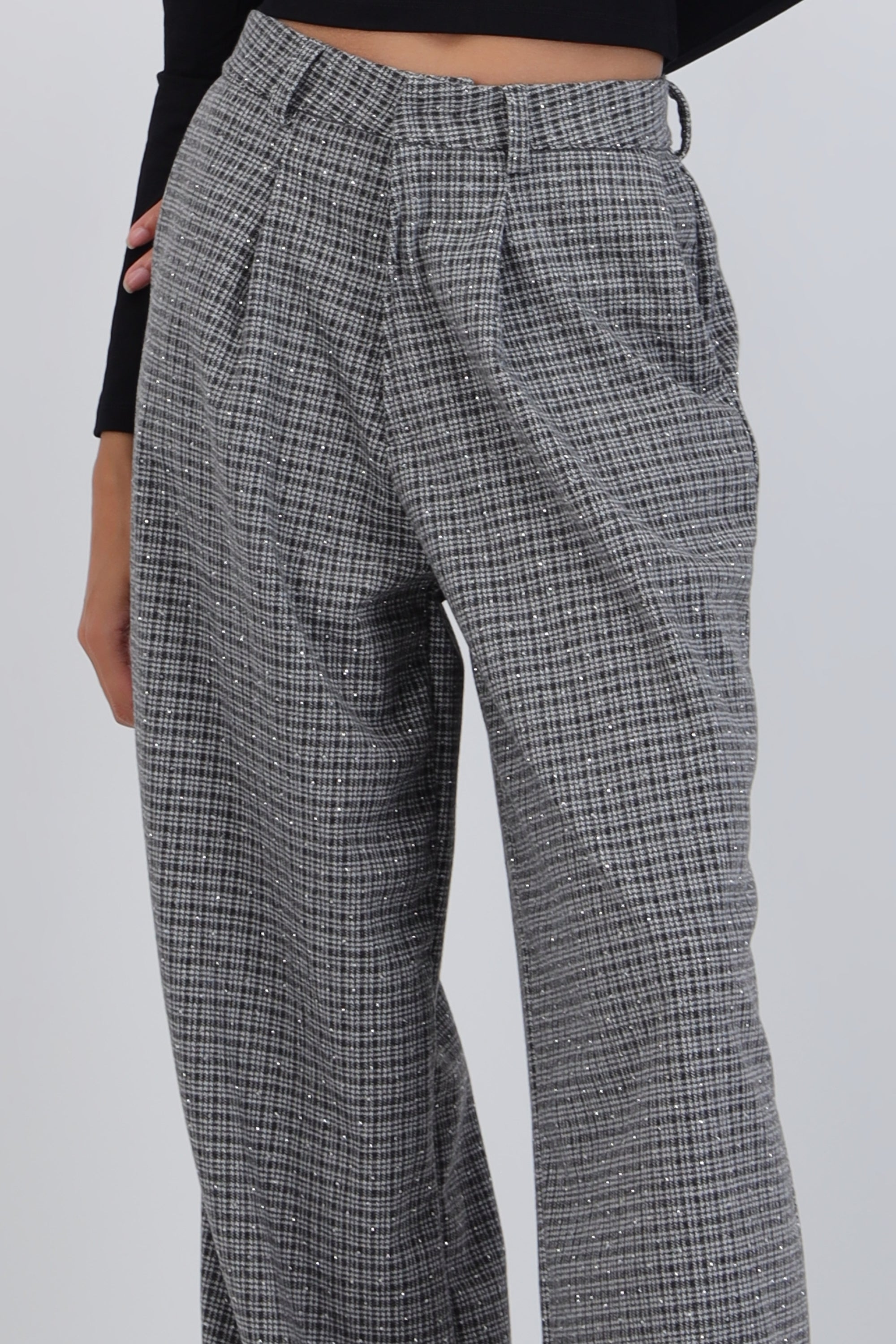 Pantalón suave detalle brillos