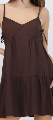 Vestido mini tirantes detalle escote