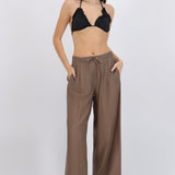Pantalón ligero detalle pinzas con resorte