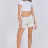 Short con encaje