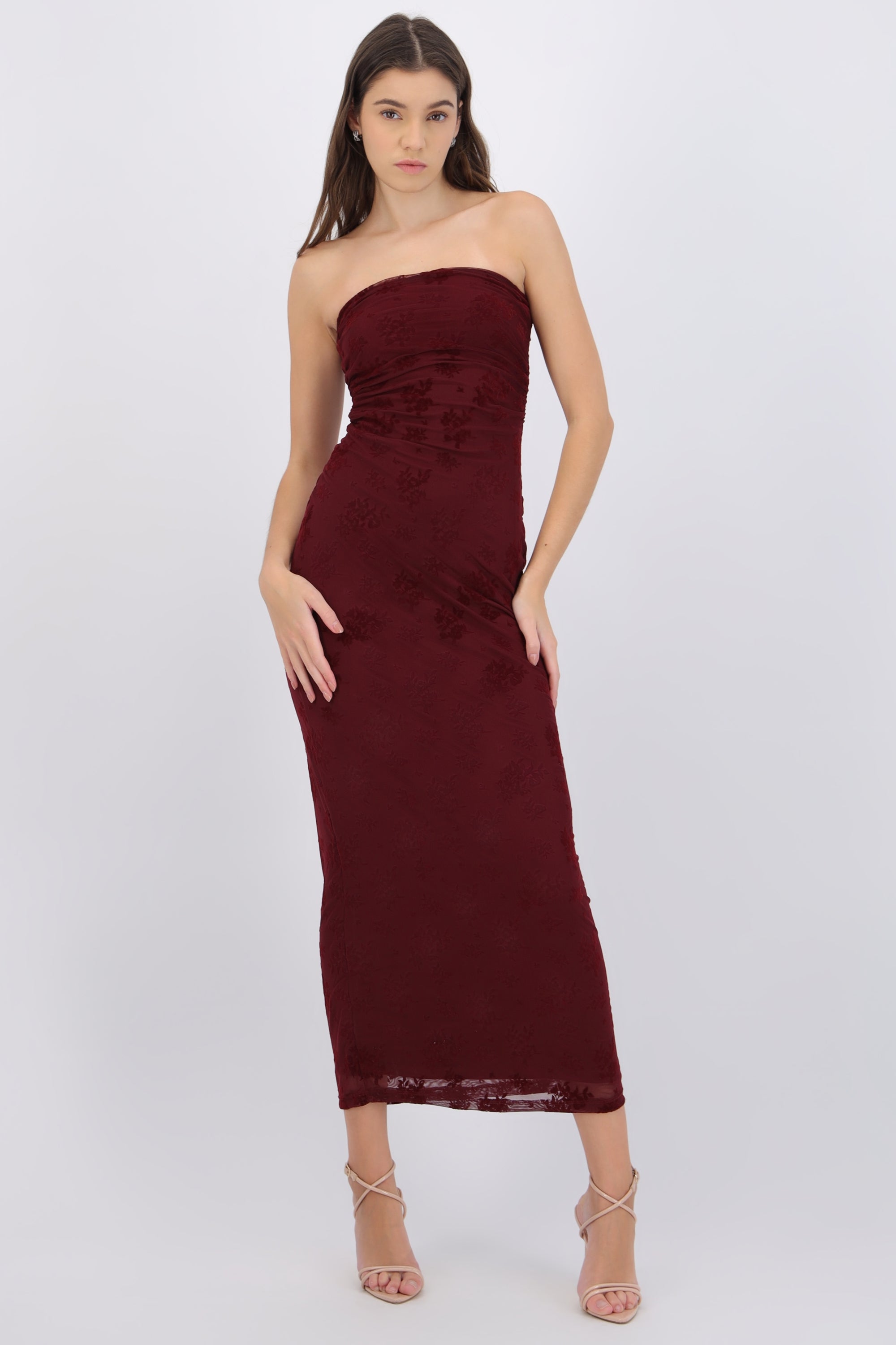 Vestido maxi detalle drapeado mesh flok