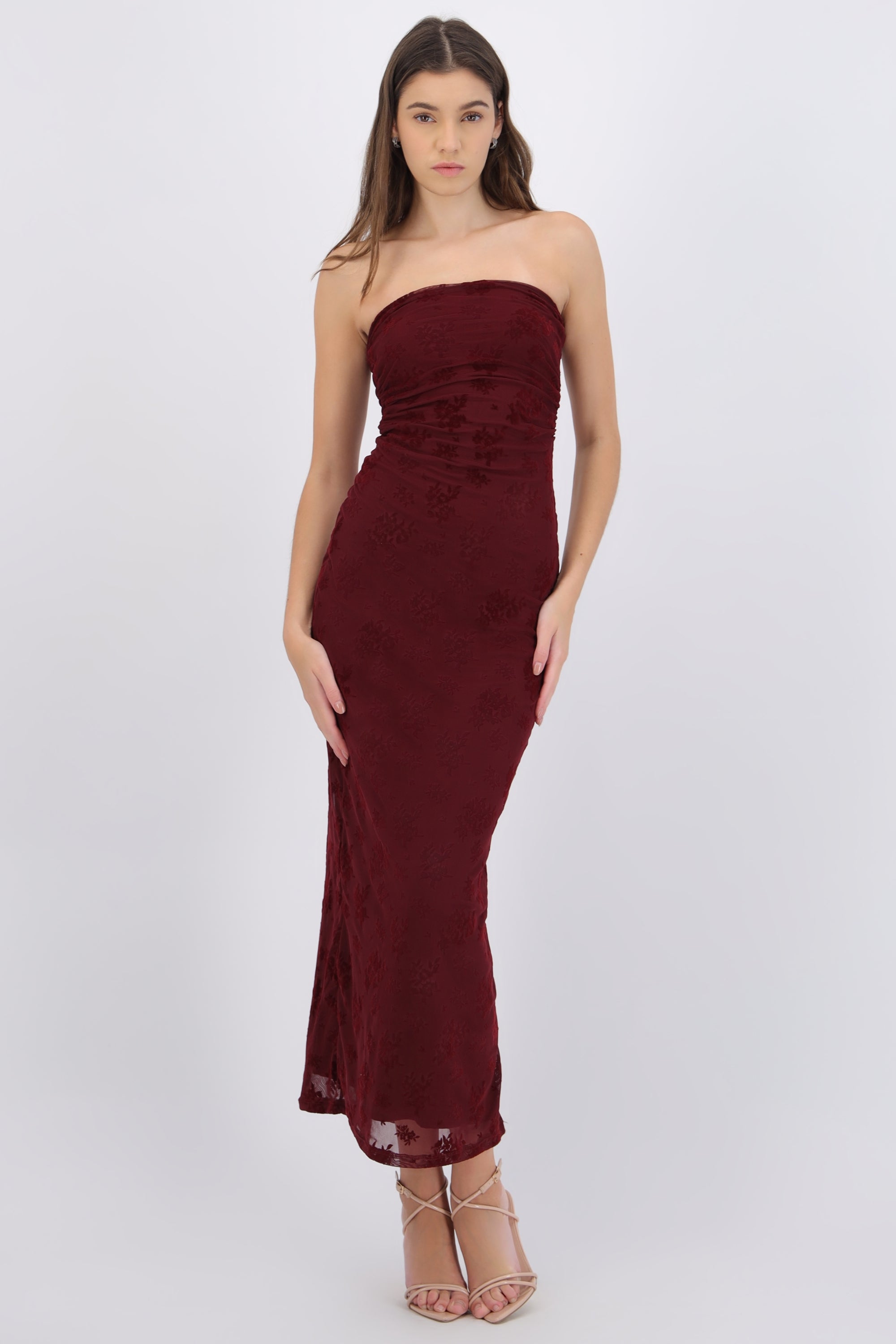 Vestido maxi detalle drapeado mesh flok
