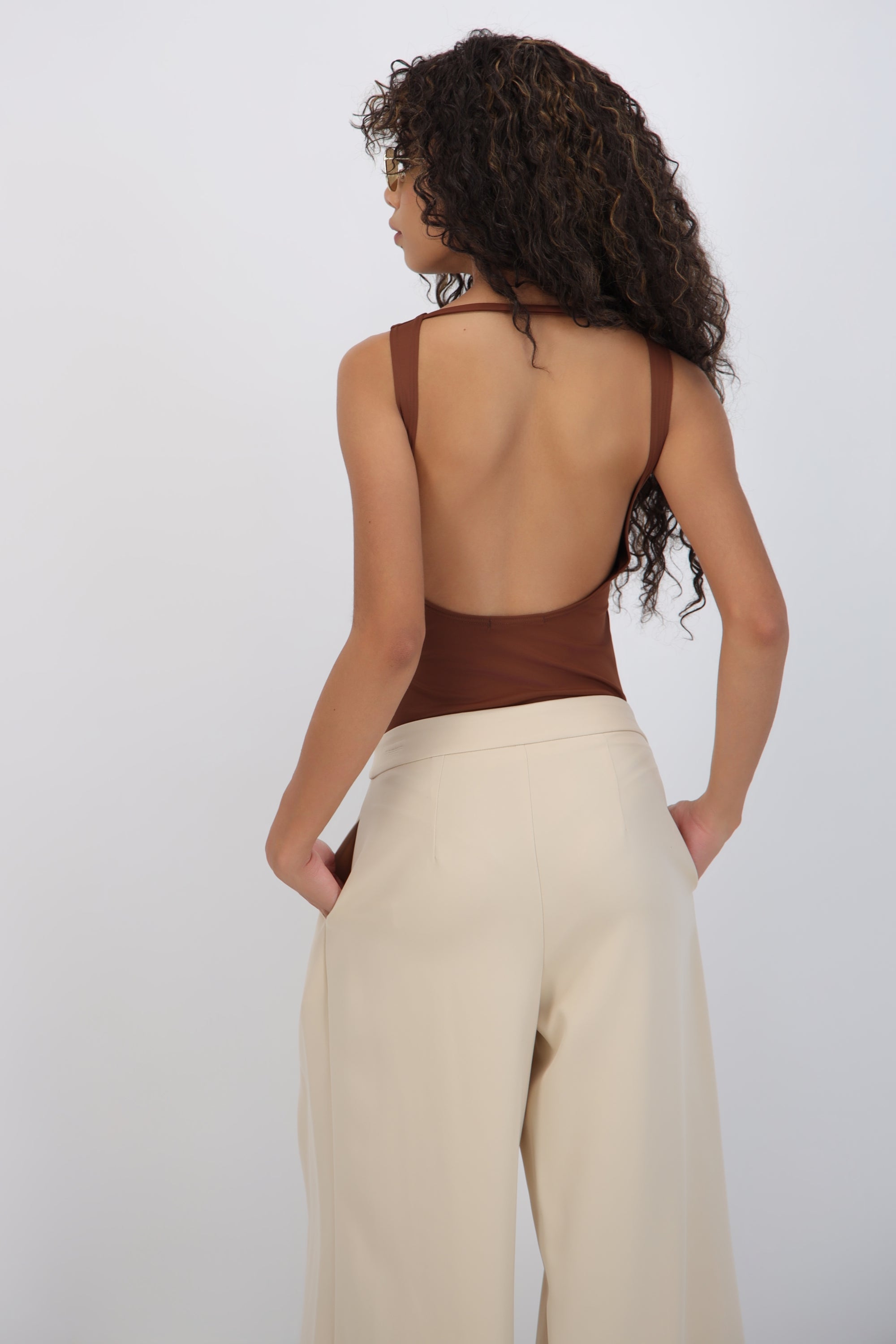 Bodysuit cuello redondo sin manga