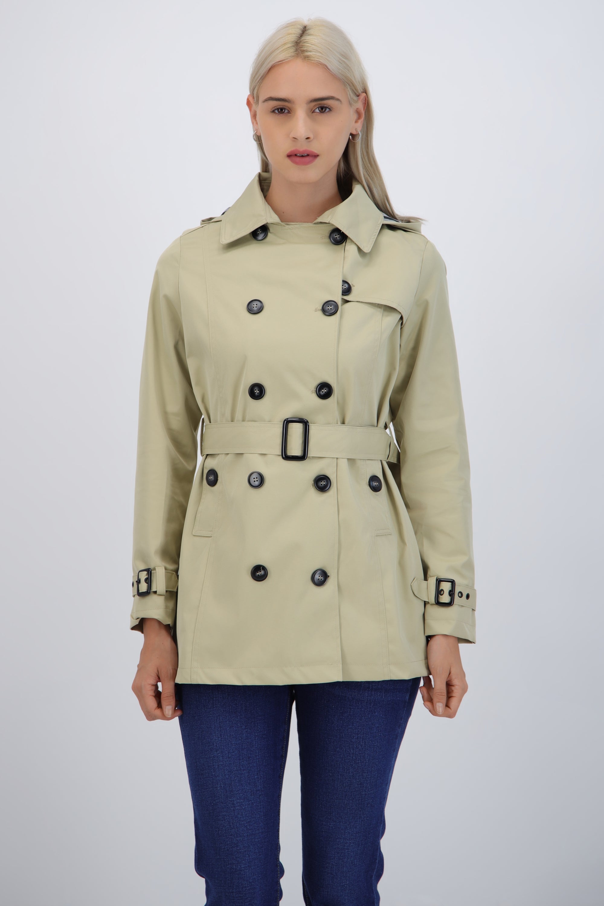 TRench con botones detalle lineas