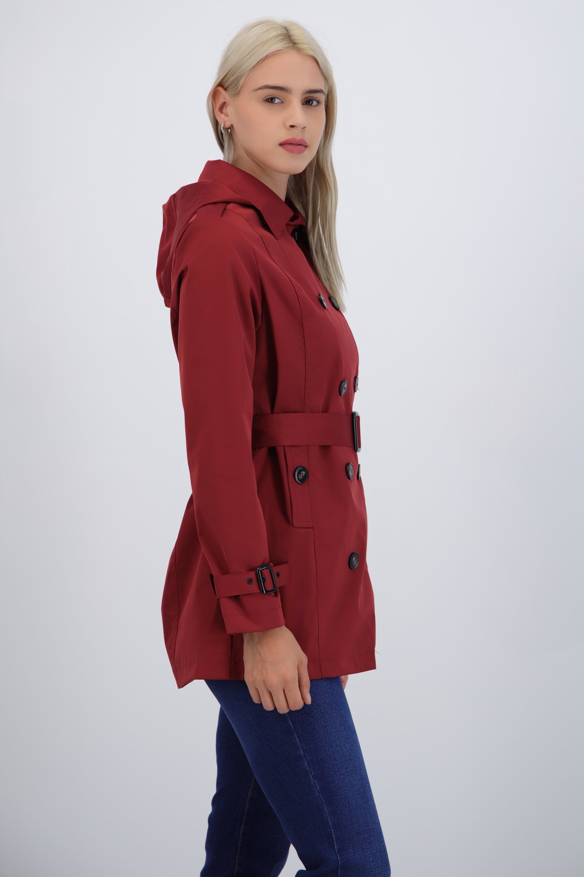 TRench con botones detalle lineas