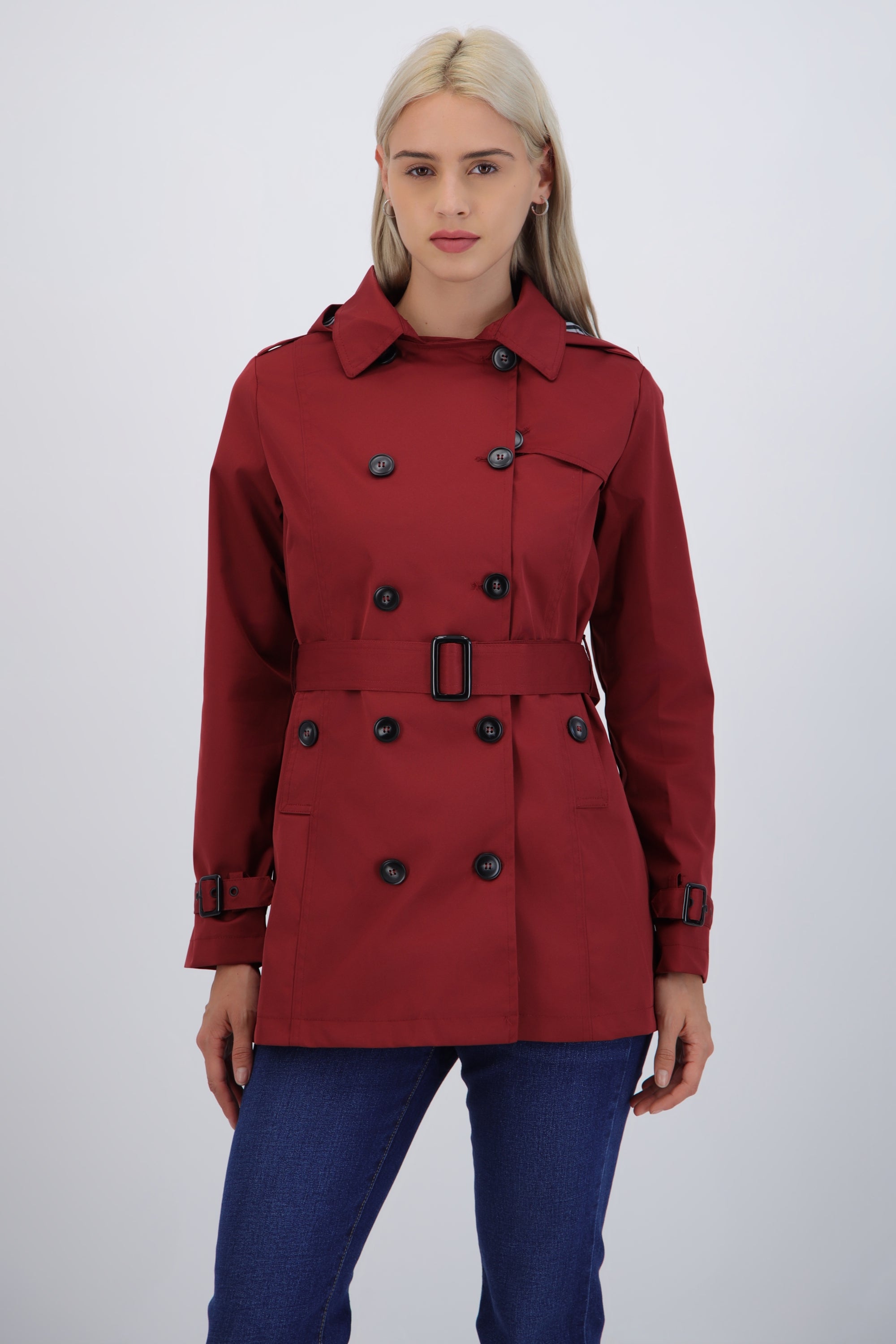 TRench con botones detalle lineas