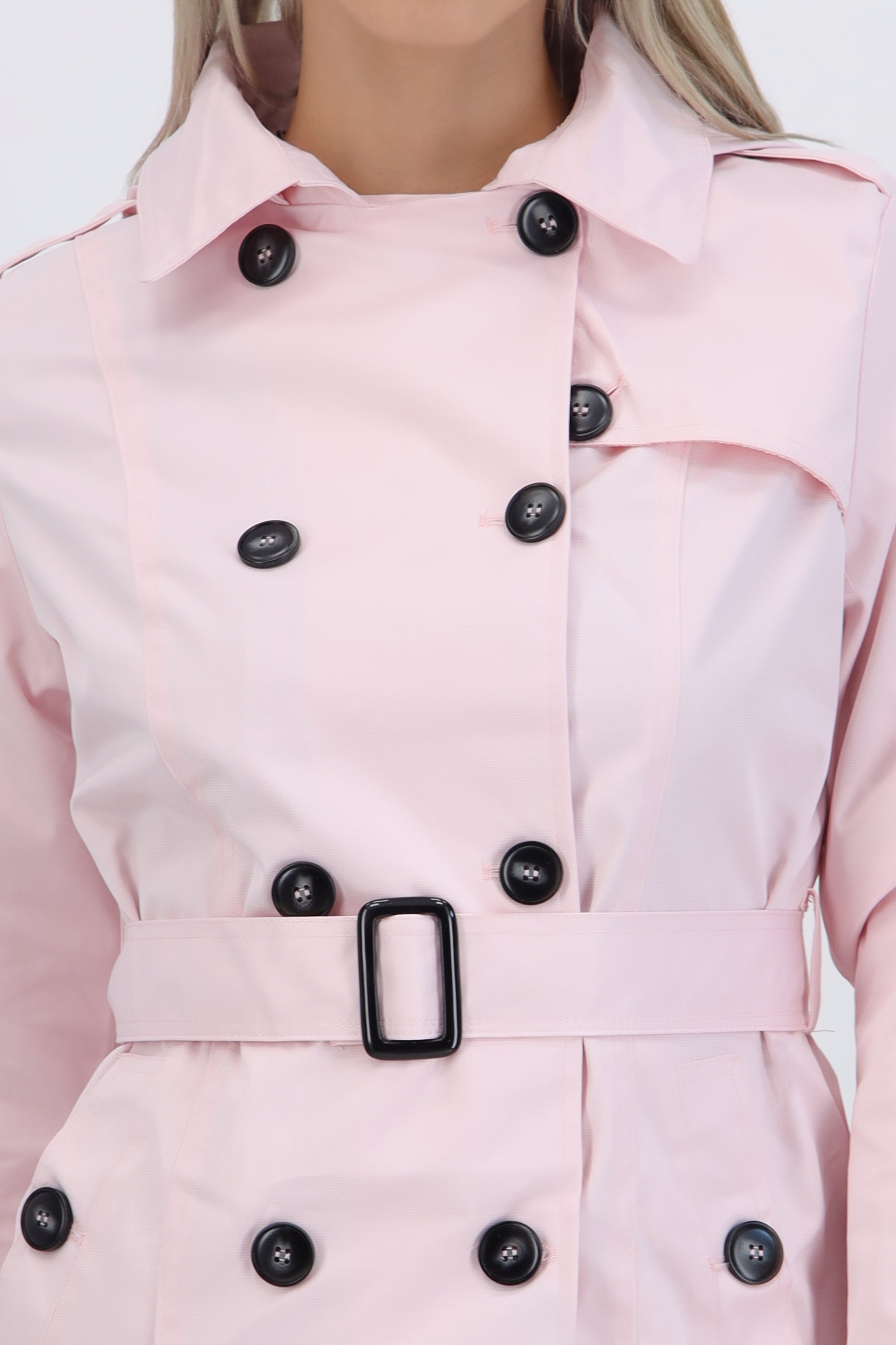 Trench con botones detalle mini cuadro