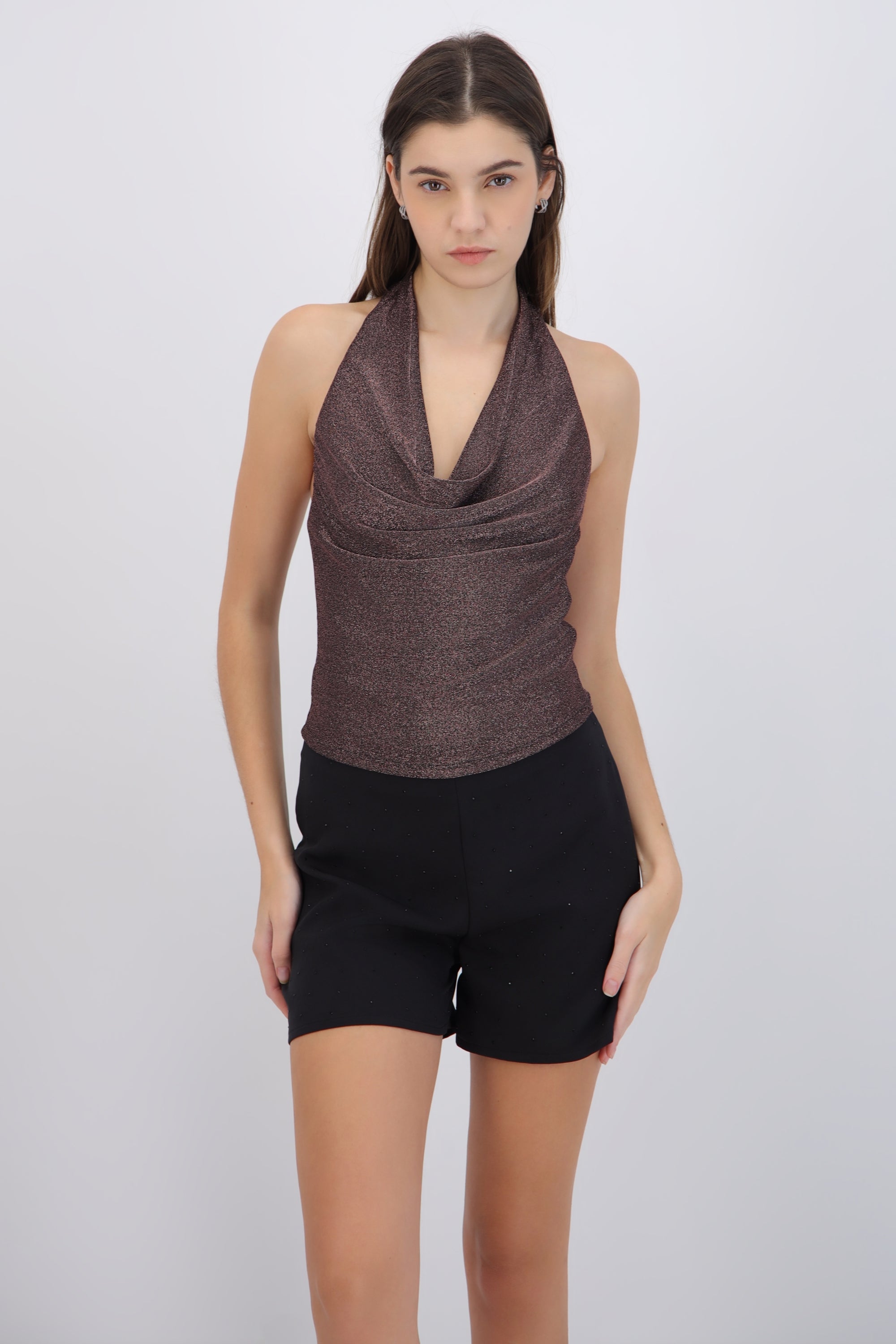 Top cuello cascada brillos