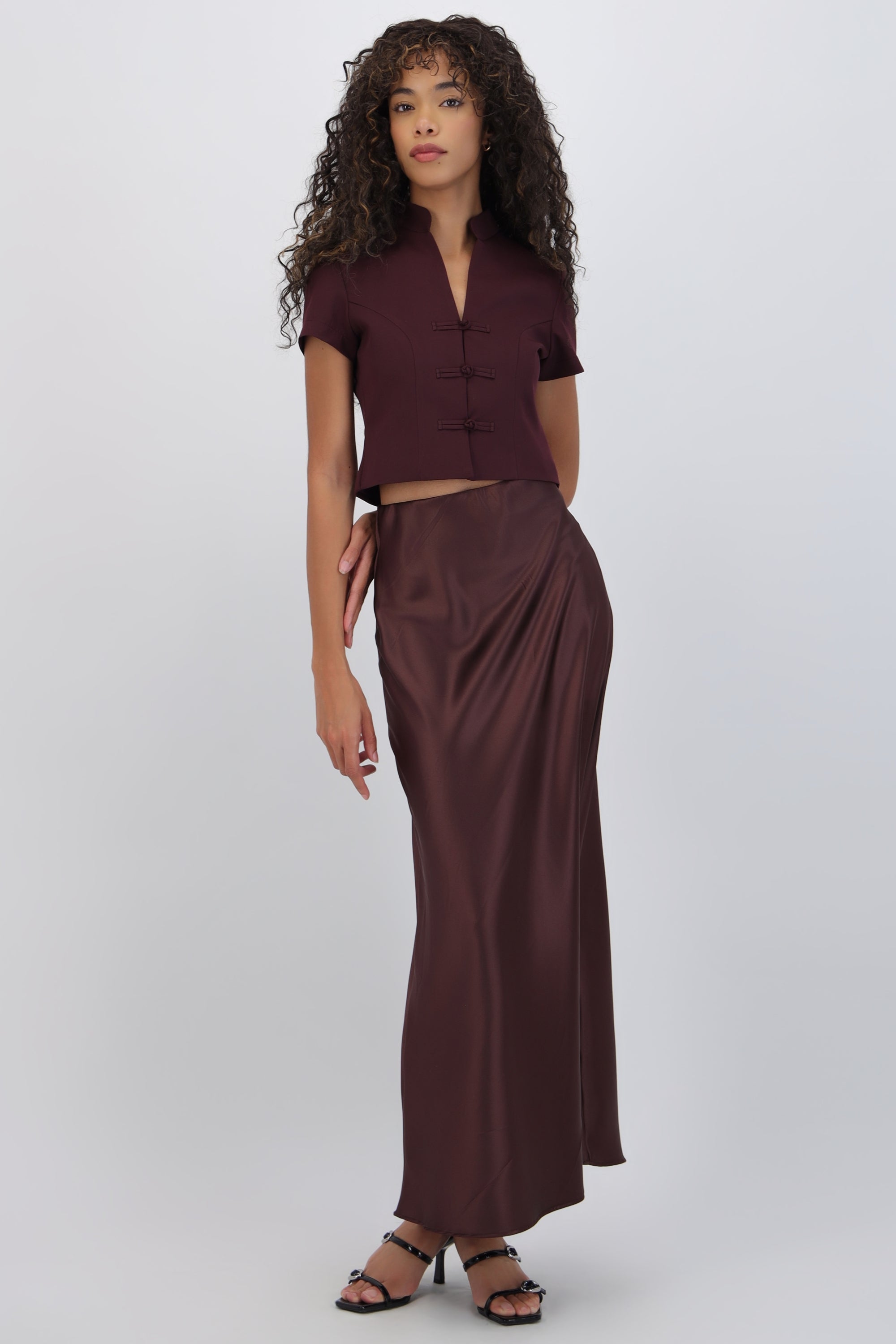 Falda maxi satinada