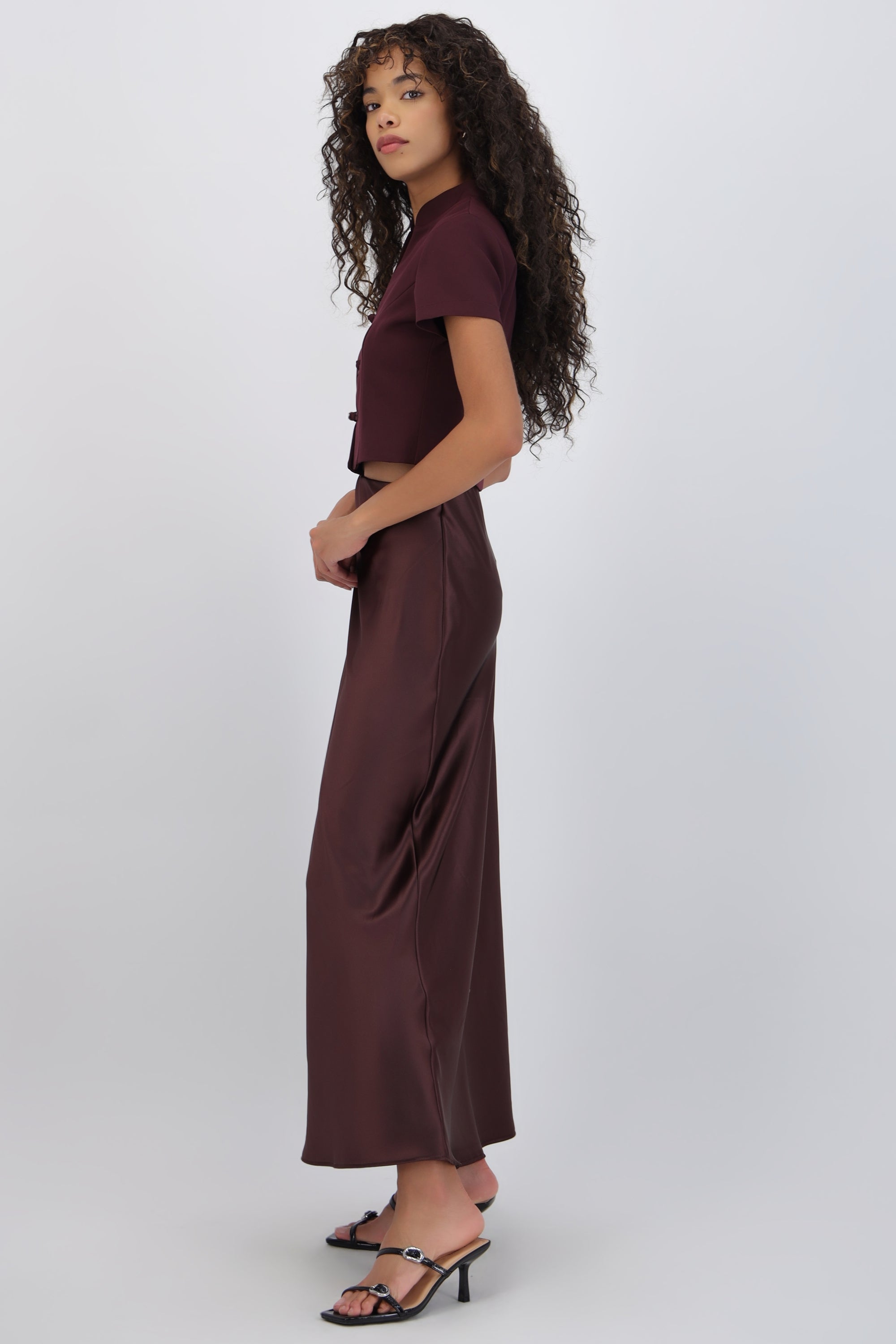 Falda maxi satinada