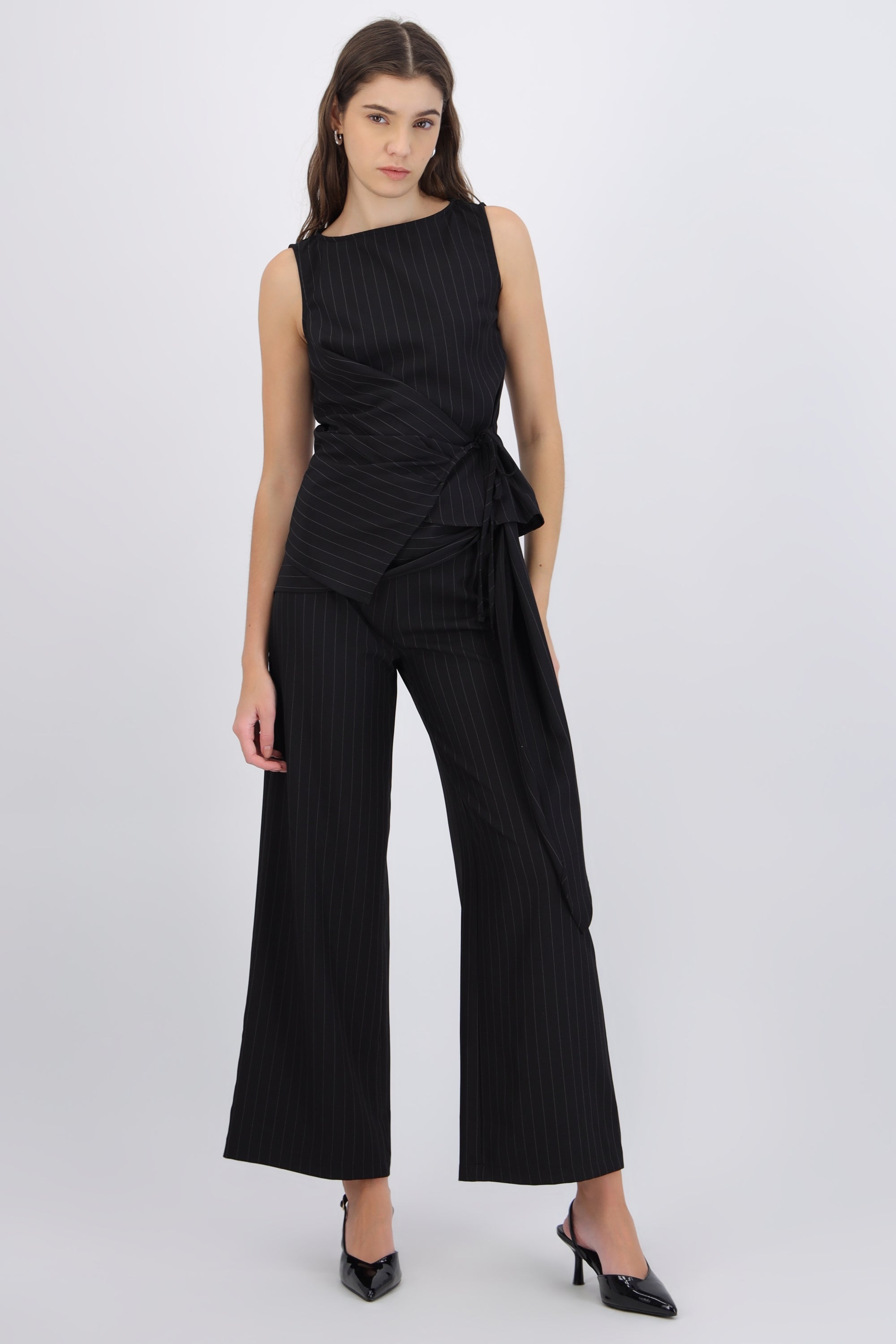 Pantalón wide leg detalle pañuelo