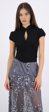 Blusa con abertura en escote