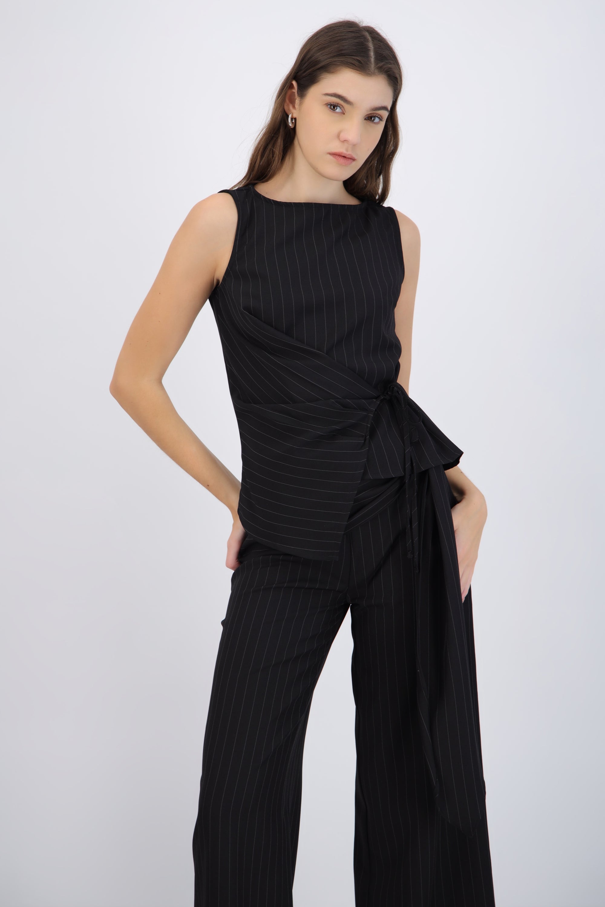 Top de rayas con cruce lateral